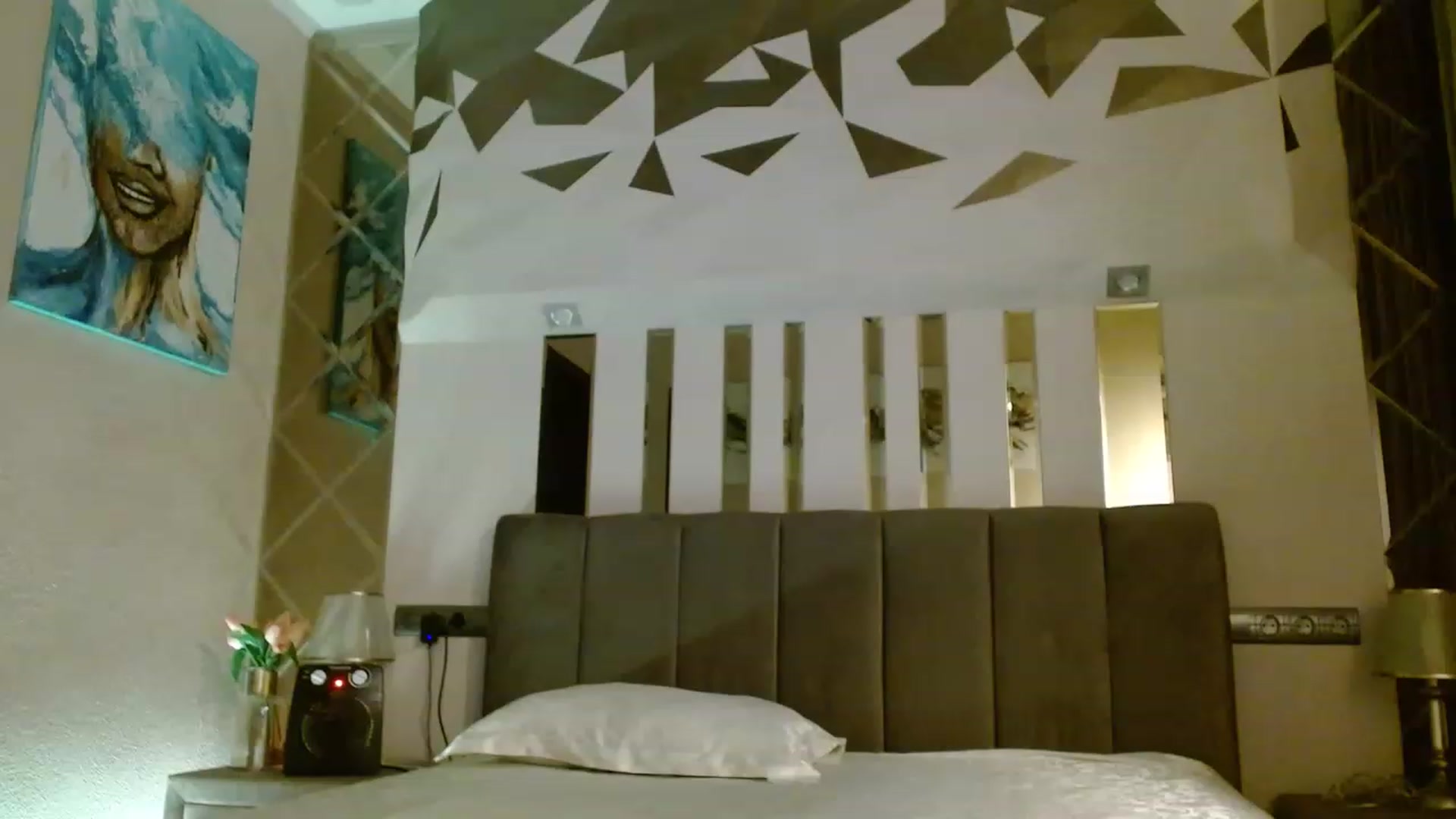 Gallery image thumbnail from UGLYGIRL_'s myfreecams stream on, 03/09/2023, 20:29 image 7 of 20