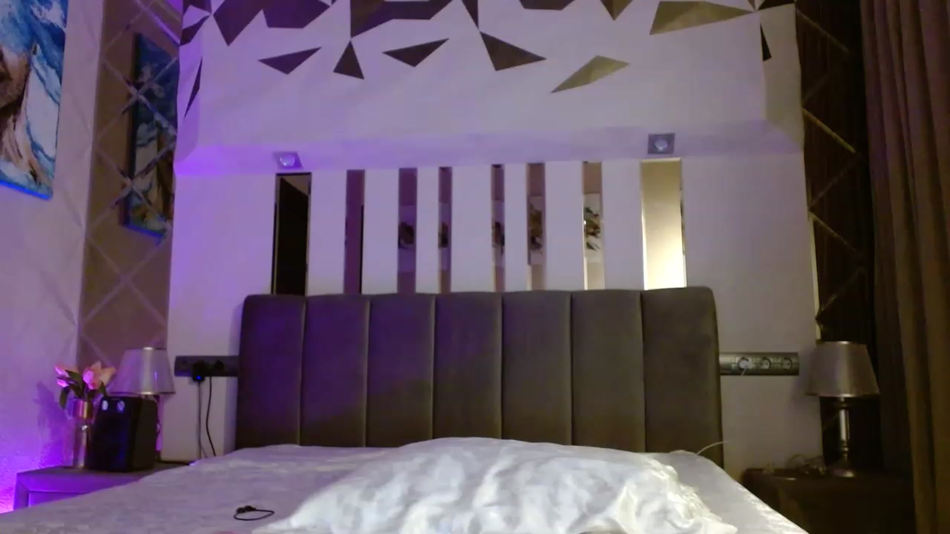 Gallery image thumbnail from UGLYGIRL_'s myfreecams stream on, 03/11/2023, 04:34 image 13 of 20