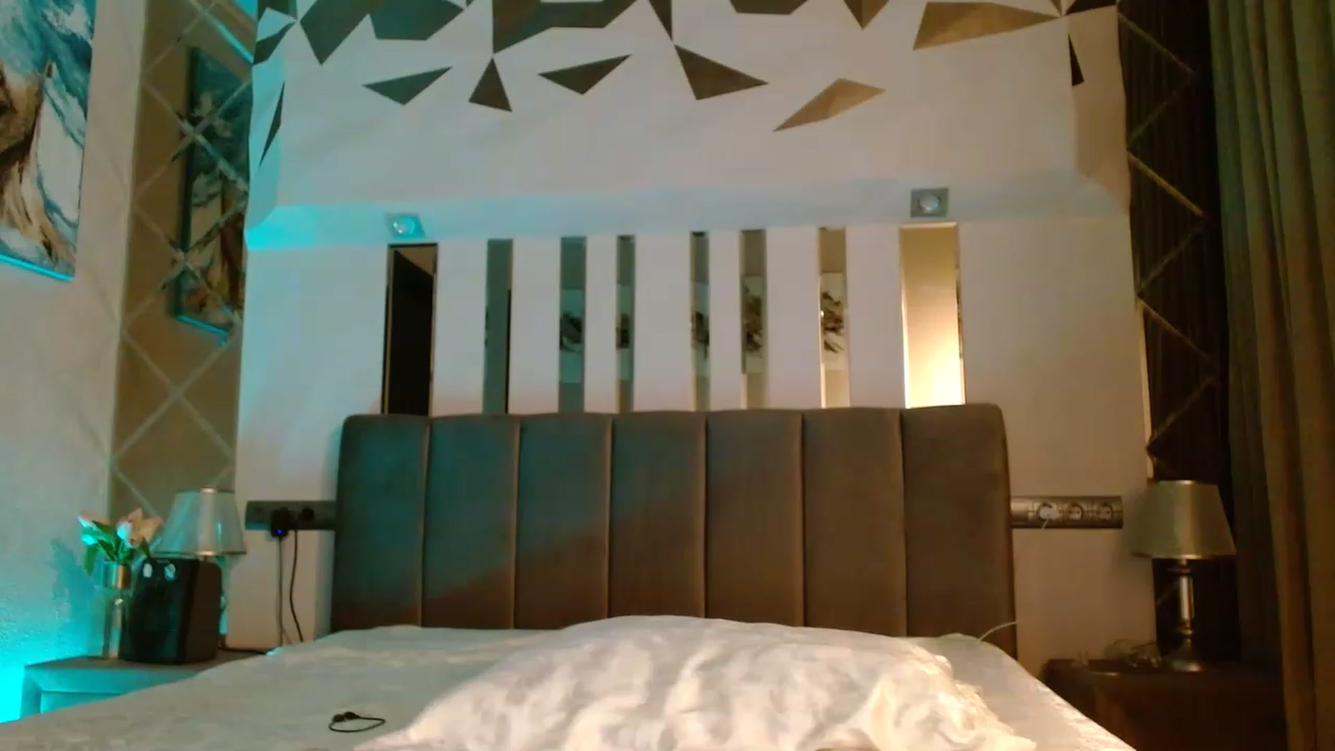 Gallery image thumbnail from UGLYGIRL_'s myfreecams stream on, 03/11/2023, 04:34 image 12 of 20