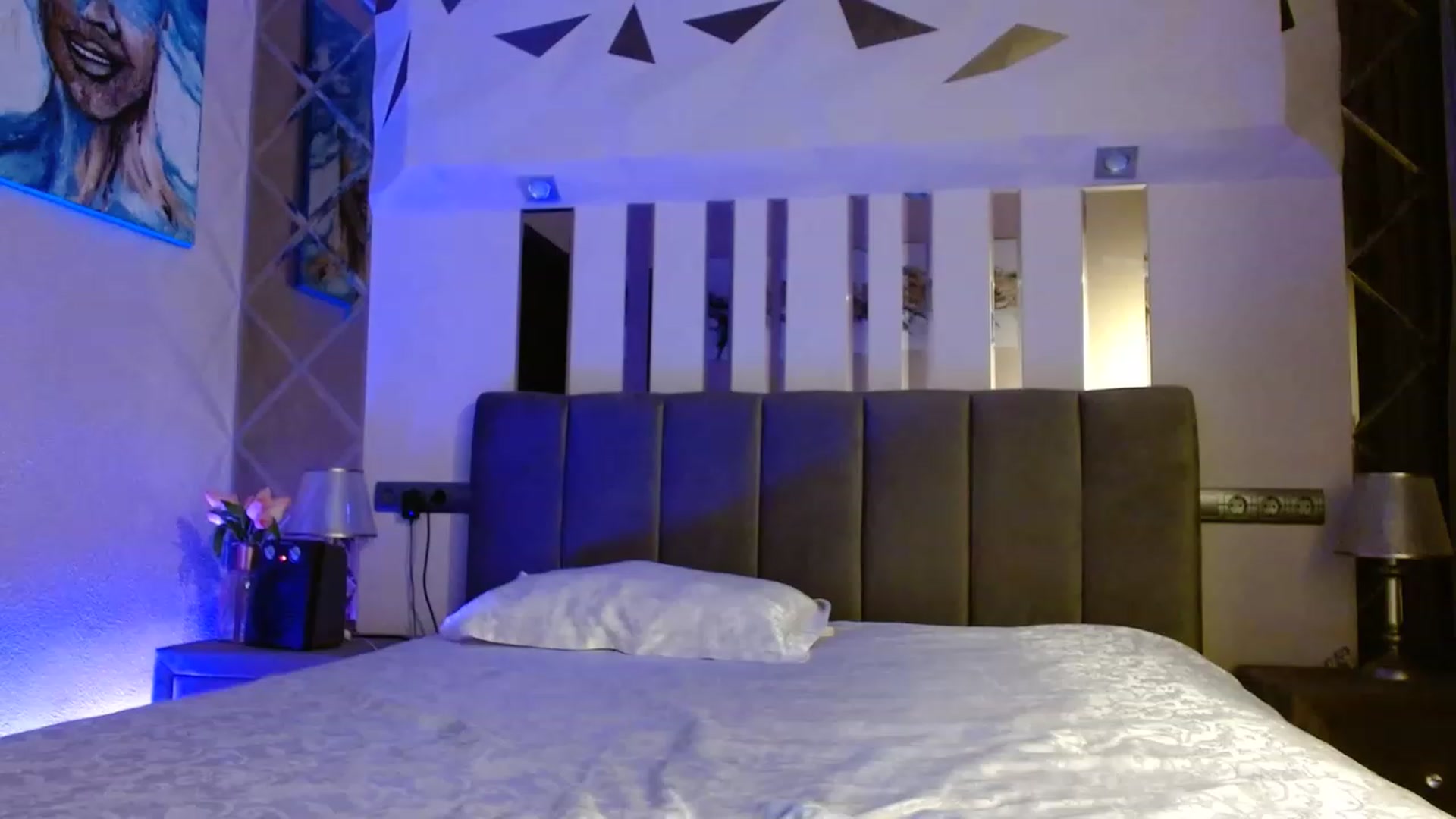 Gallery image thumbnail from UGLYGIRL_'s myfreecams stream on, 03/11/2023, 21:06 image 3 of 20
