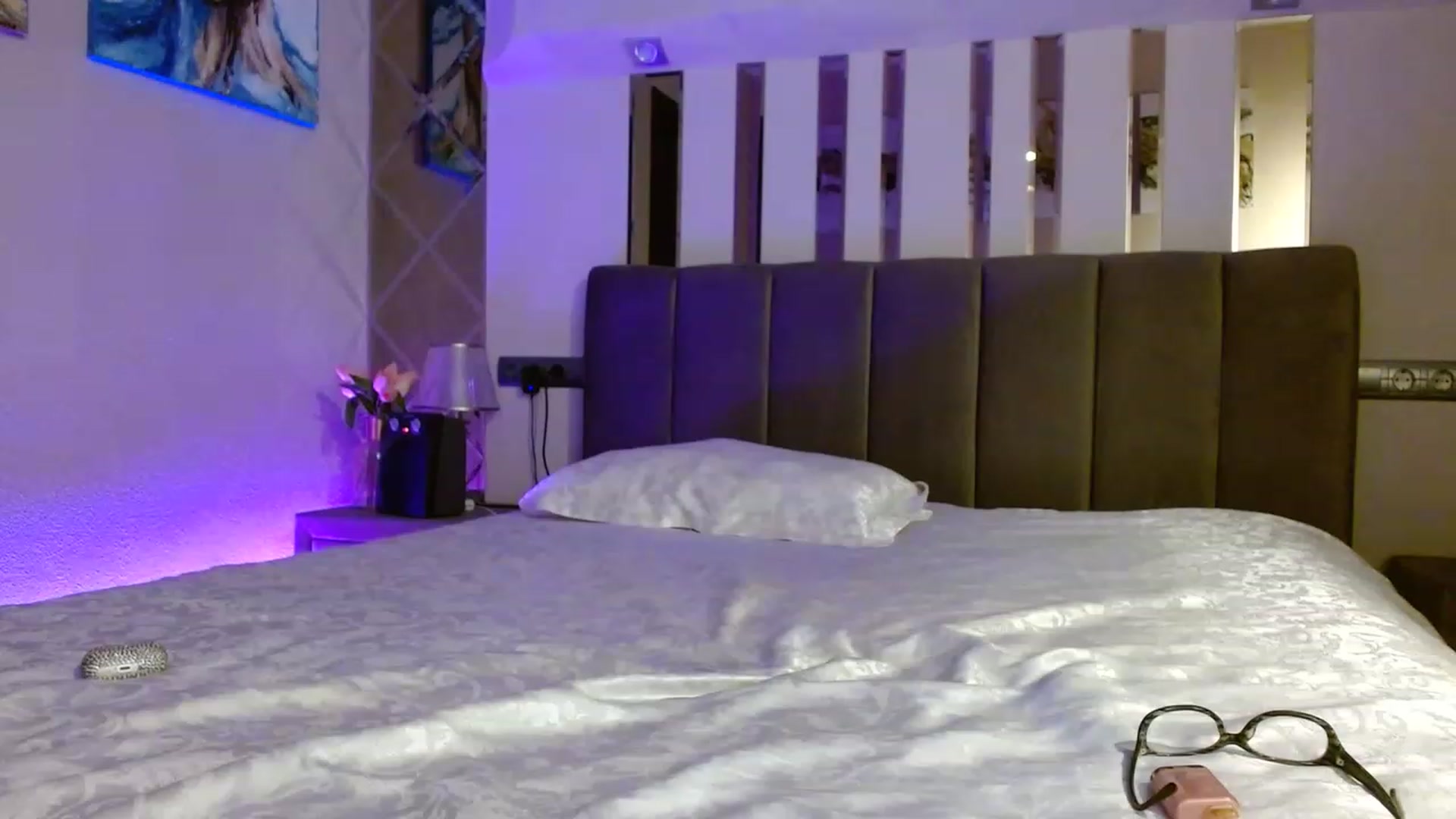 Gallery image thumbnail from UGLYGIRL_'s myfreecams stream on, 03/11/2023, 21:47 image 7 of 20