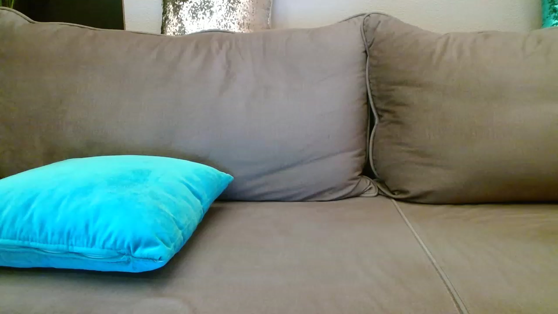 Gallery image thumbnail from UGLYGIRL_'s myfreecams stream on, 03/14/2023, 22:03 image 18 of 20