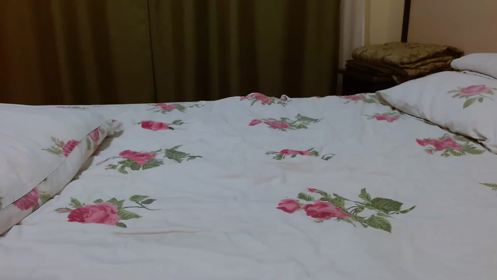 Gallery image thumbnail from UGLYGIRL_'s myfreecams stream on, 04/03/2023, 23:39 image 15 of 20