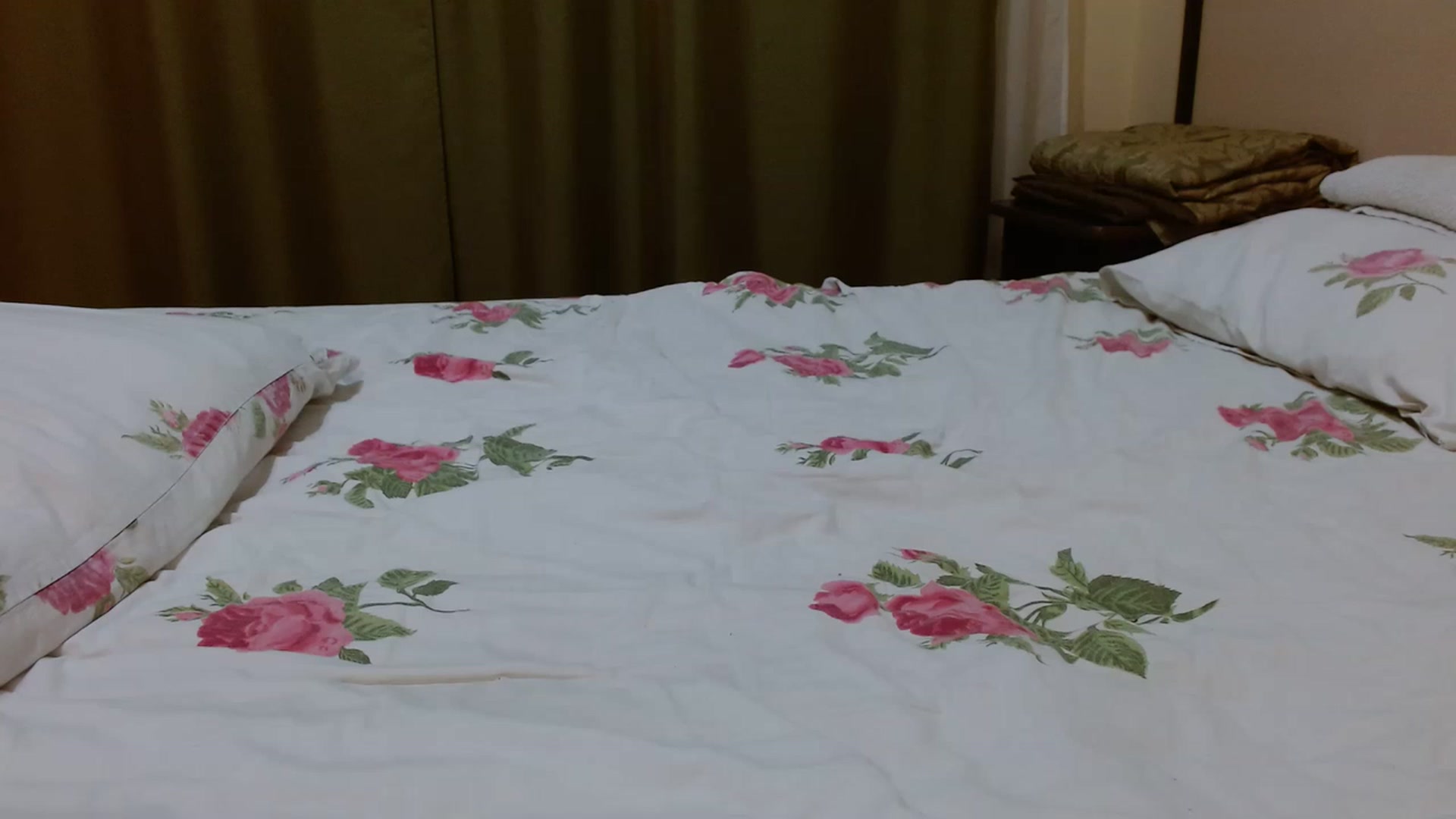 Gallery image thumbnail from UGLYGIRL_'s myfreecams stream on, 04/03/2023, 23:39 image 19 of 20