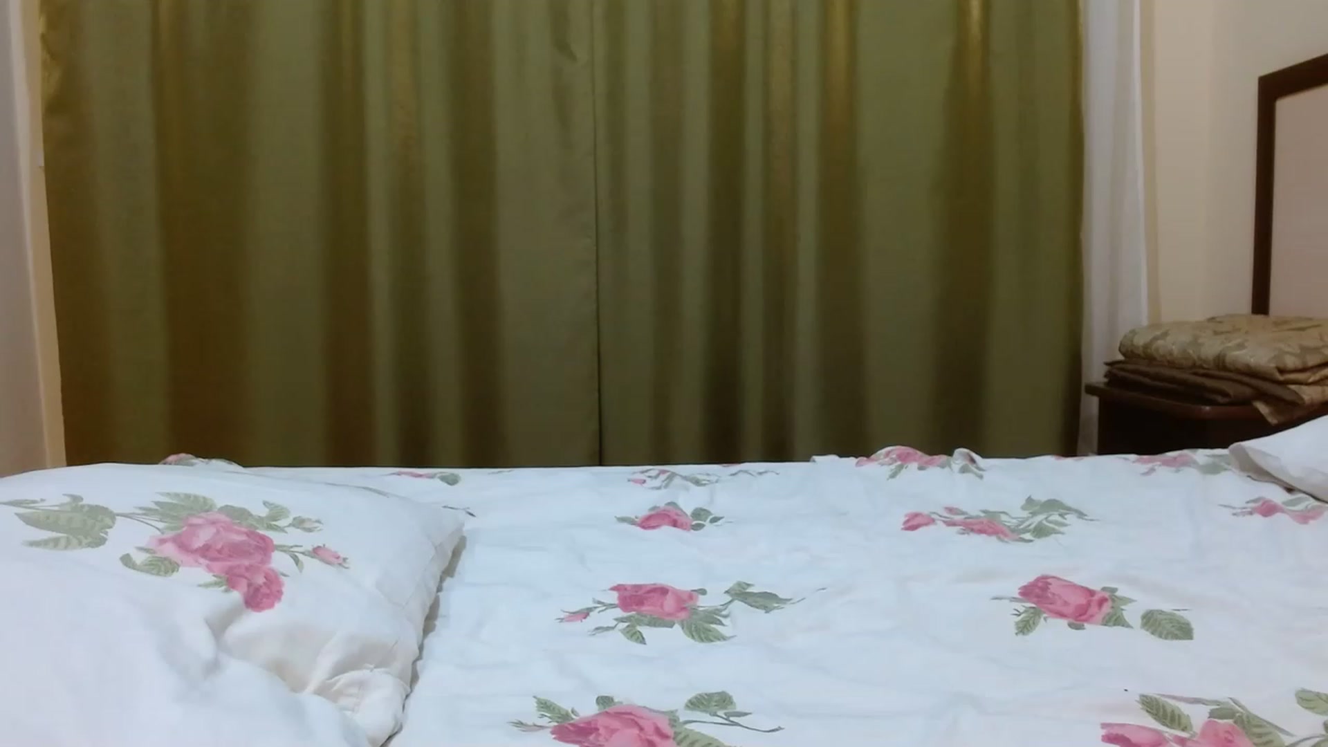 Gallery image thumbnail from UGLYGIRL_'s myfreecams stream on, 04/04/2023, 02:32 image 19 of 20
