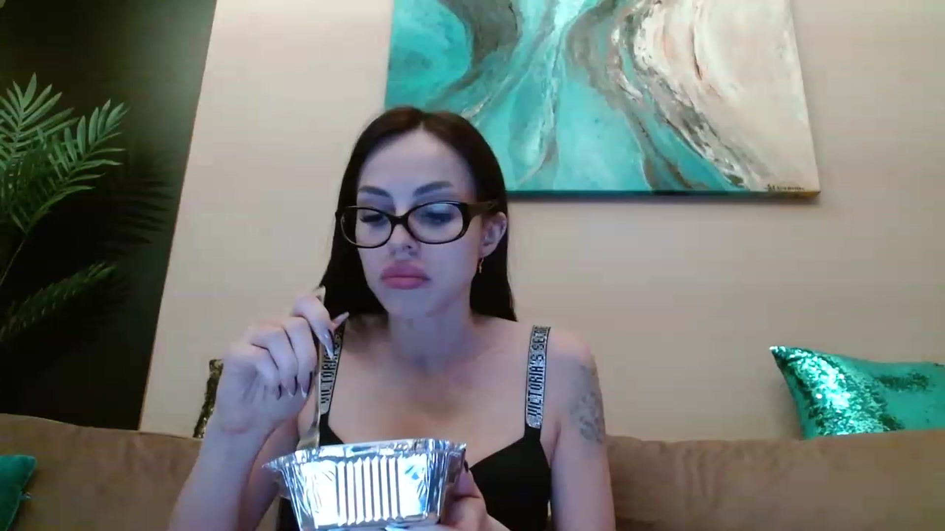 Gallery image thumbnail from UGLYGIRL_'s myfreecams stream on, 04/07/2023, 17:43 image 18 of 20