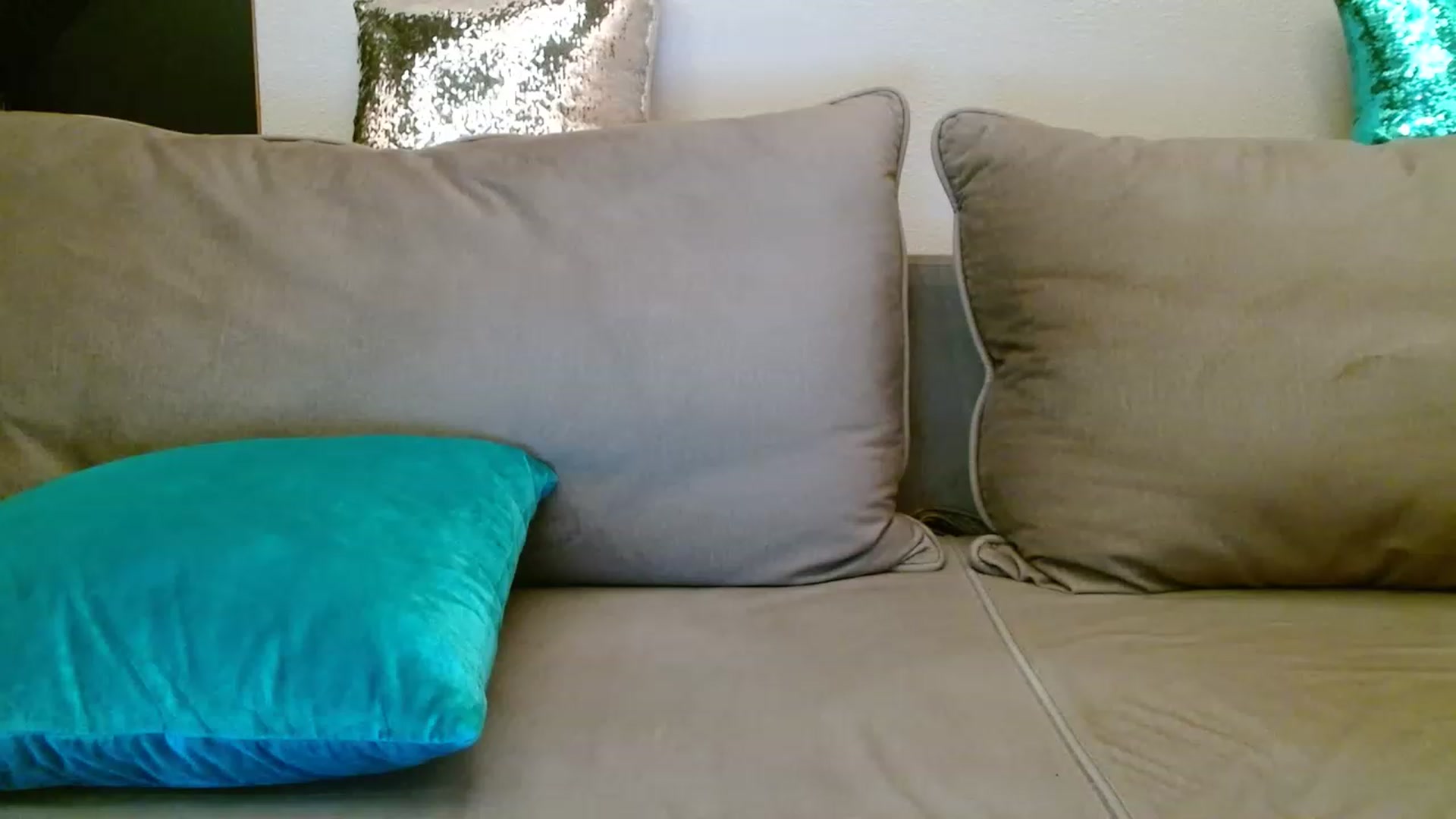 Gallery image thumbnail from UGLYGIRL_'s myfreecams stream on, 04/08/2023, 24:00 image 18 of 20