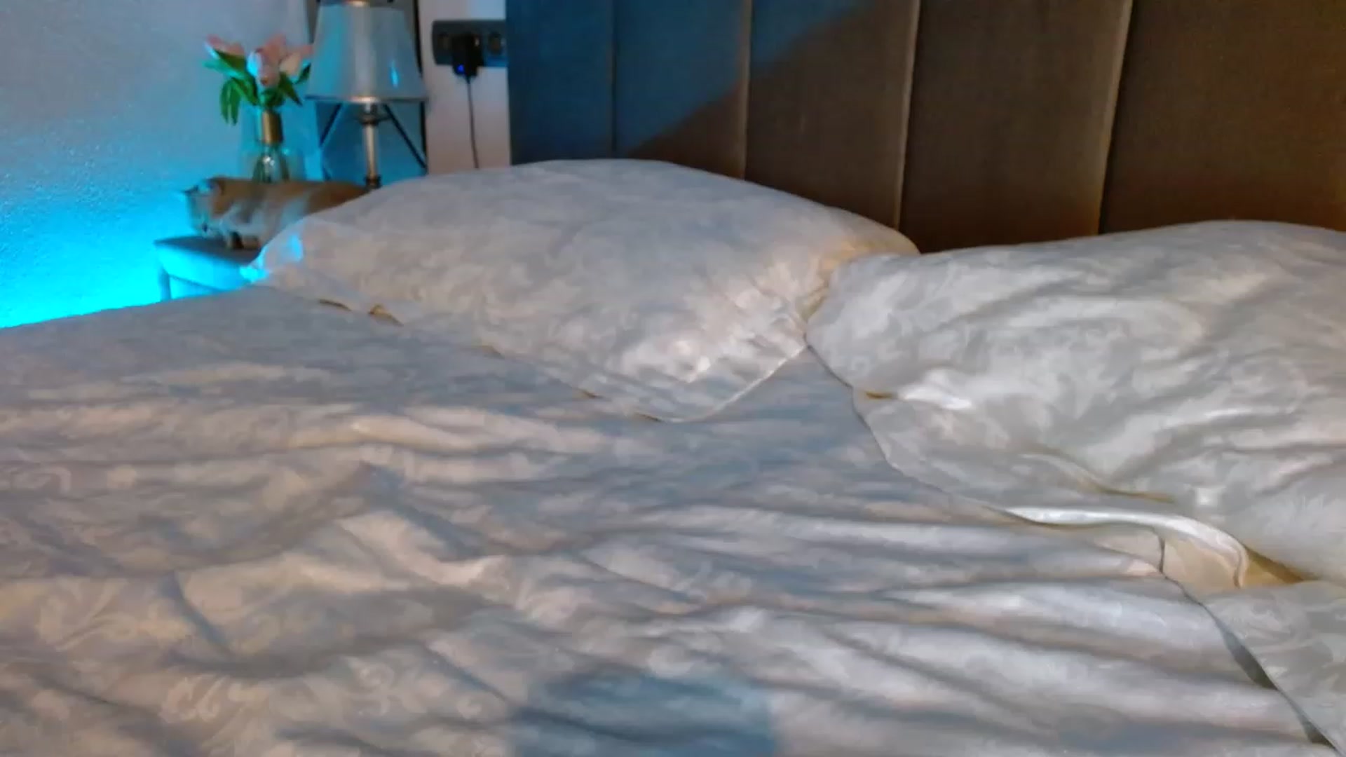 Gallery image thumbnail from UGLYGIRL_'s myfreecams stream on, 04/09/2023, 23:07 image 3 of 20