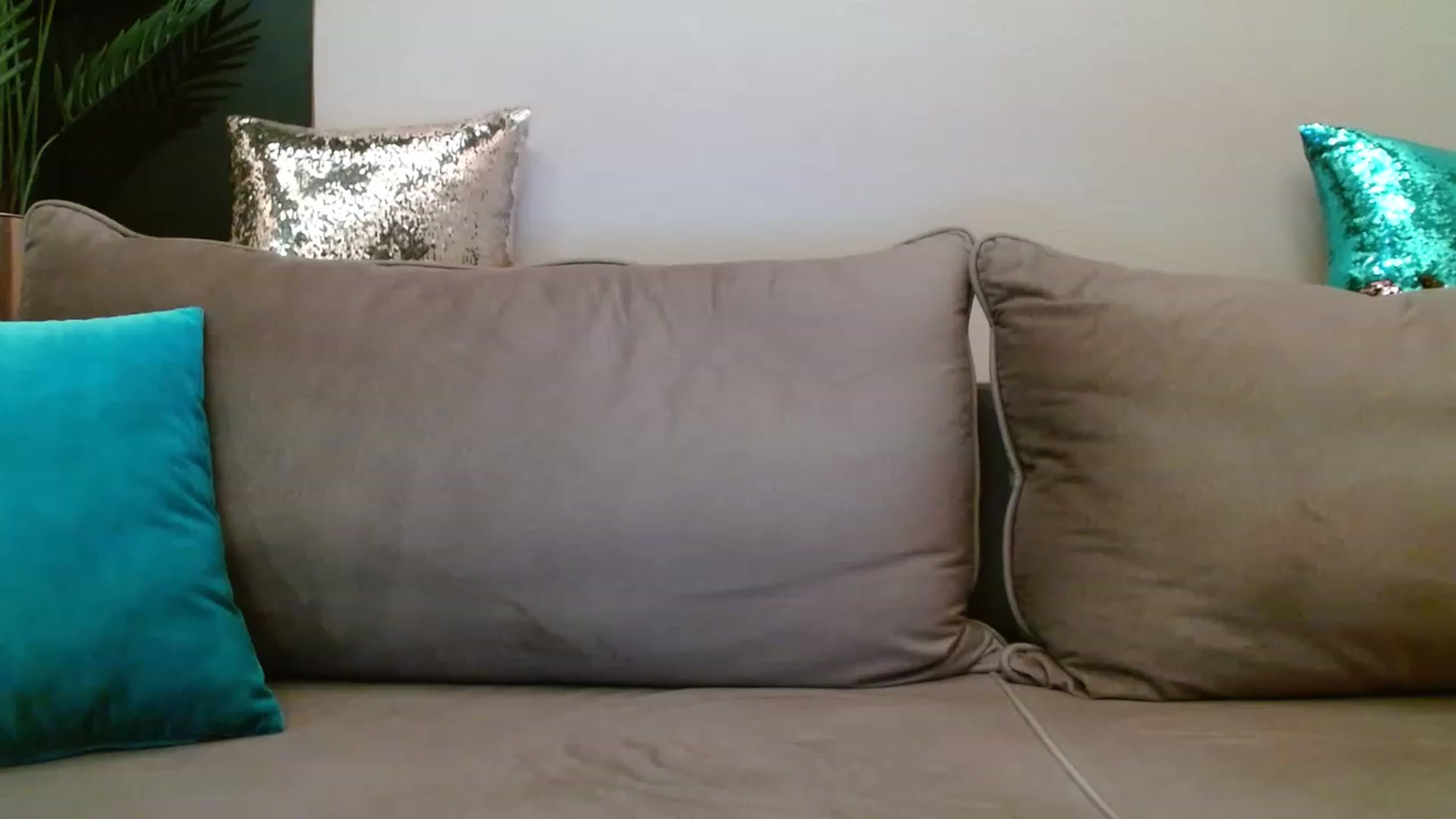 Gallery image thumbnail from UGLYGIRL_'s myfreecams stream on, 04/13/2023, 18:09 image 12 of 20