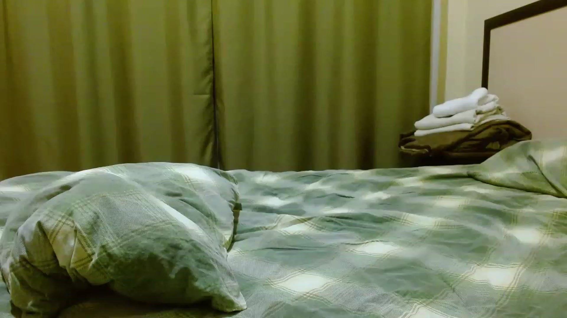 Gallery image thumbnail from UGLYGIRL_'s myfreecams stream on, 05/30/2023, 20:27 image 14 of 20