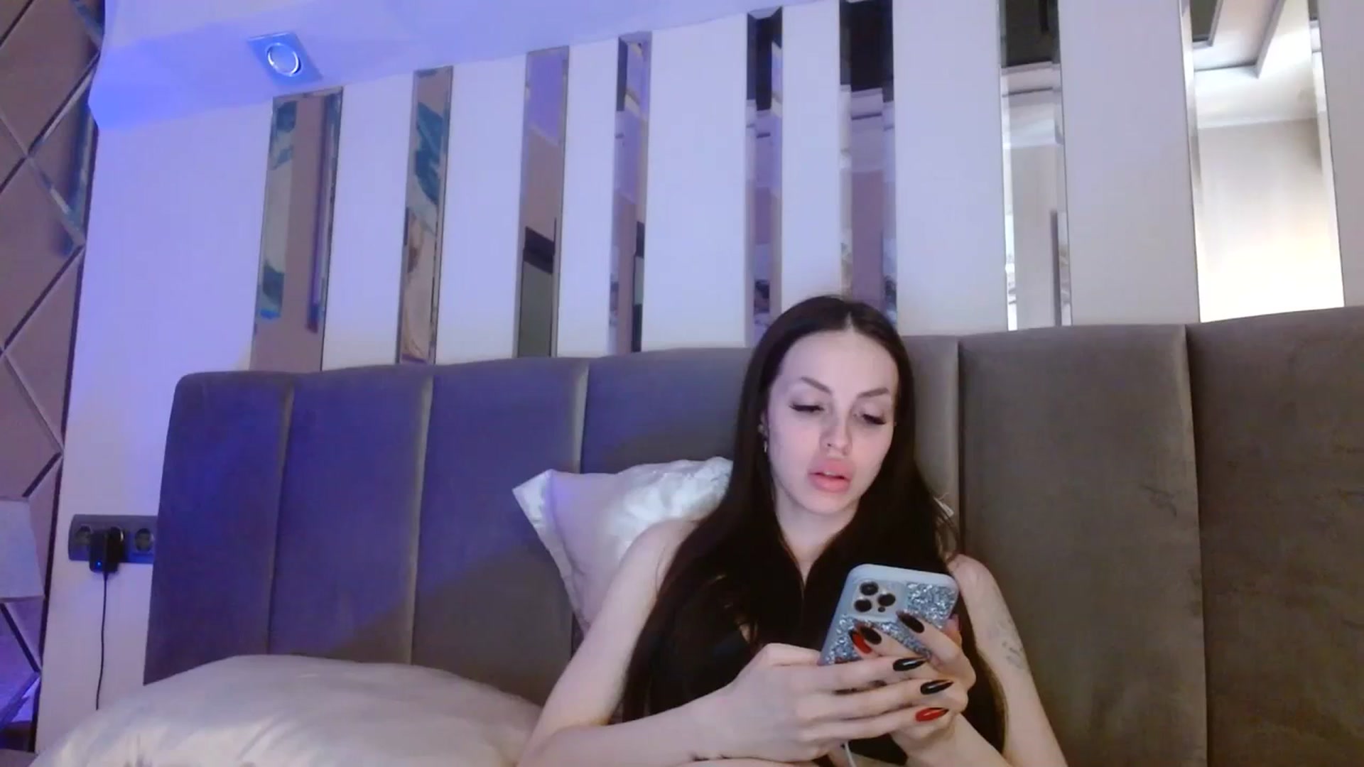 Gallery image thumbnail from UGLYGIRL_'s myfreecams stream on, 06/30/2023, 07:56 image 12 of 20