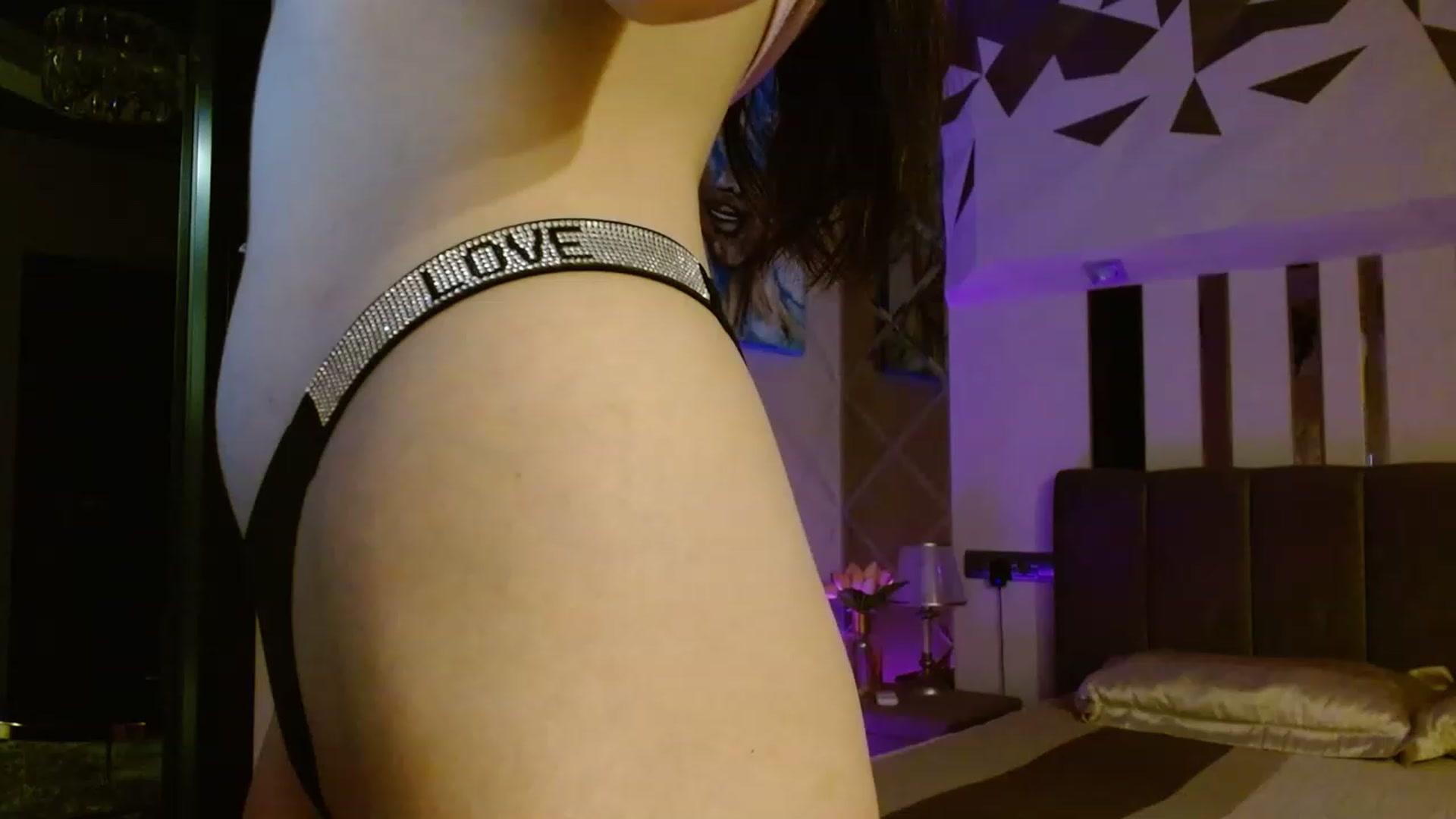 Gallery image thumbnail from UGLYGIRL_'s myfreecams stream on, 07/08/2023, 20:43 image 18 of 20
