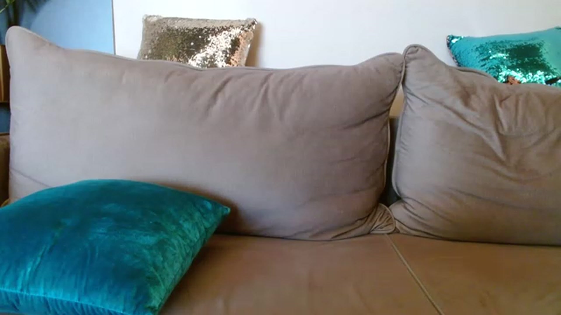 Gallery image thumbnail from UGLYGIRL_'s myfreecams stream on, 08/04/2023, 17:38 image 14 of 20