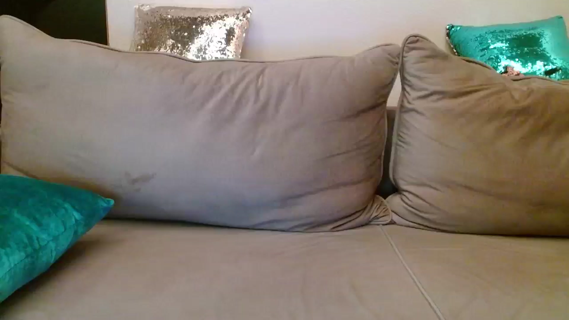 Gallery image thumbnail from UGLYGIRL_'s myfreecams stream on, 08/04/2023, 20:06 image 18 of 20