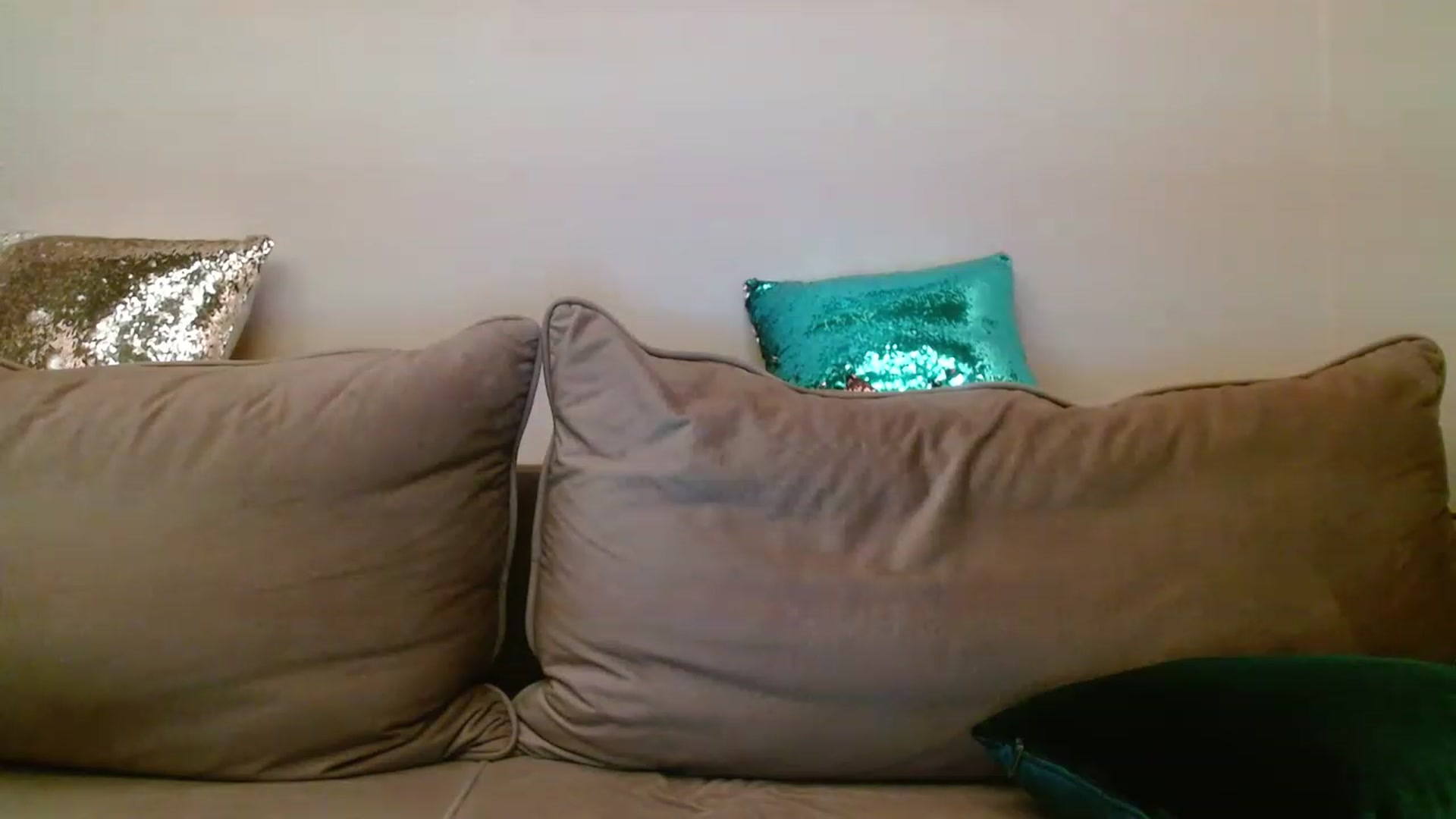 Gallery image thumbnail from UGLYGIRL_'s myfreecams stream on, 08/05/2023, 18:29 image 16 of 20