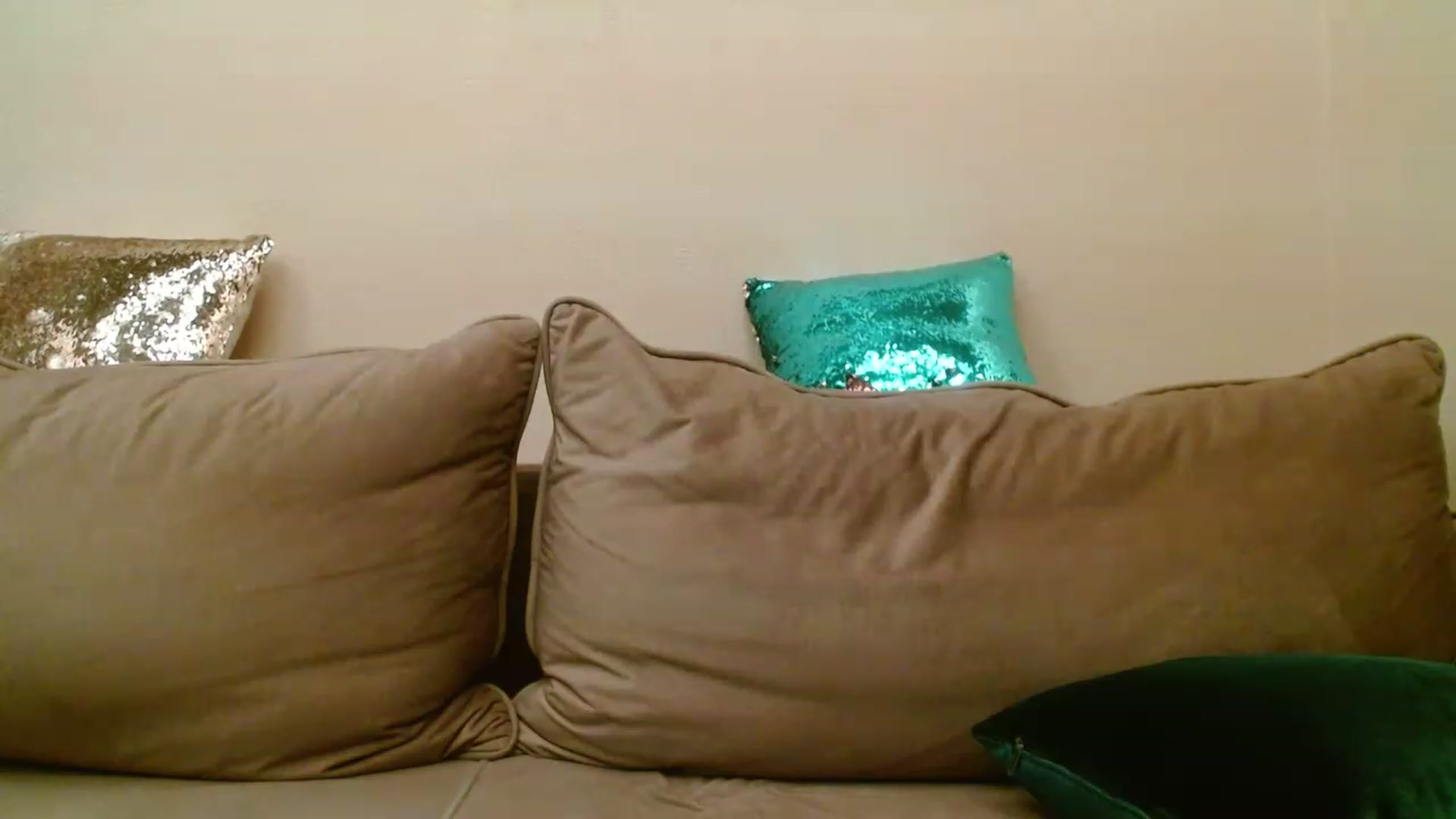 Gallery image thumbnail from UGLYGIRL_'s myfreecams stream on, 08/05/2023, 18:29 image 19 of 20