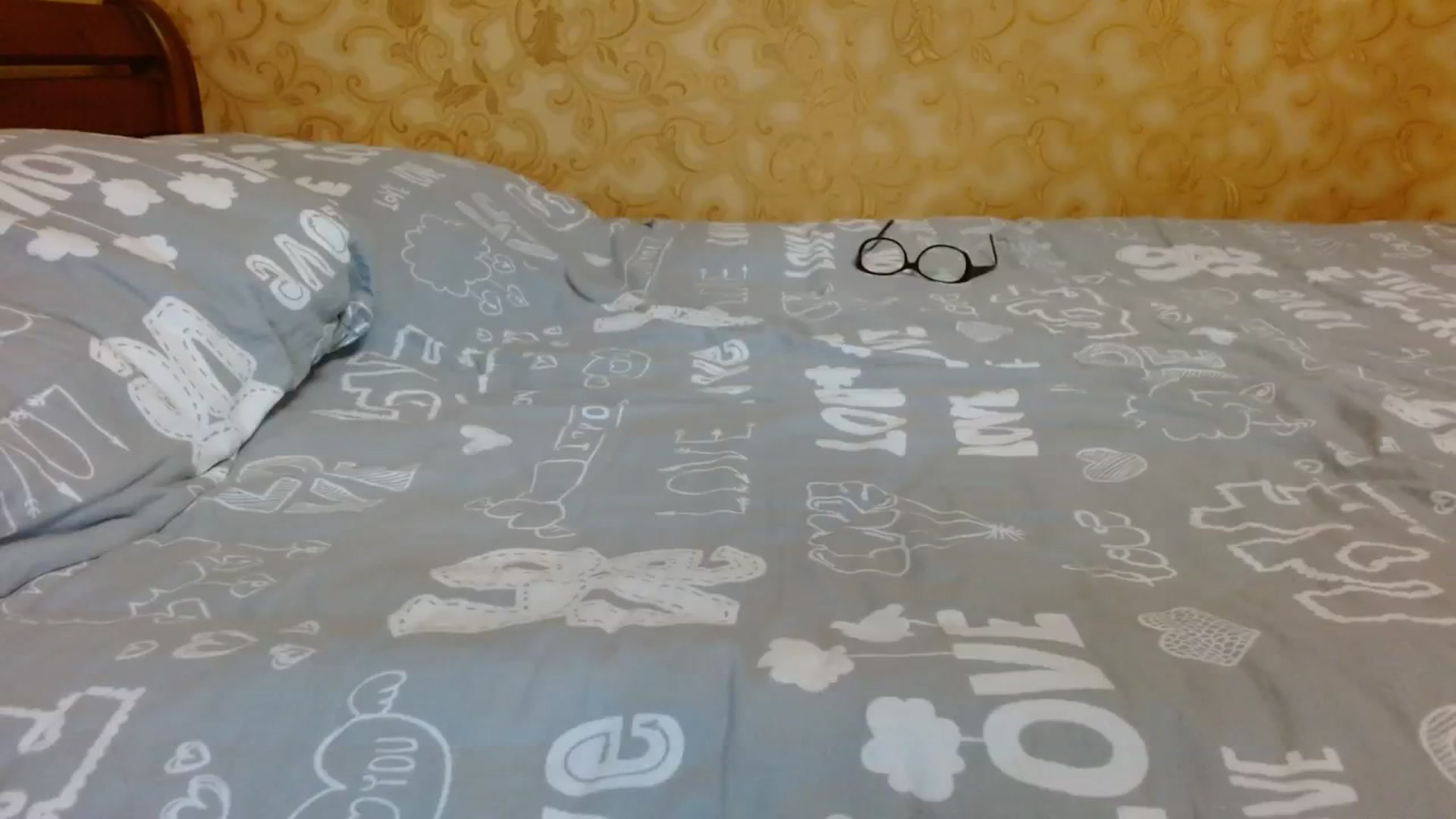 Gallery image thumbnail from UGLYGIRL_'s myfreecams stream on, 08/07/2023, 04:11 image 4 of 20