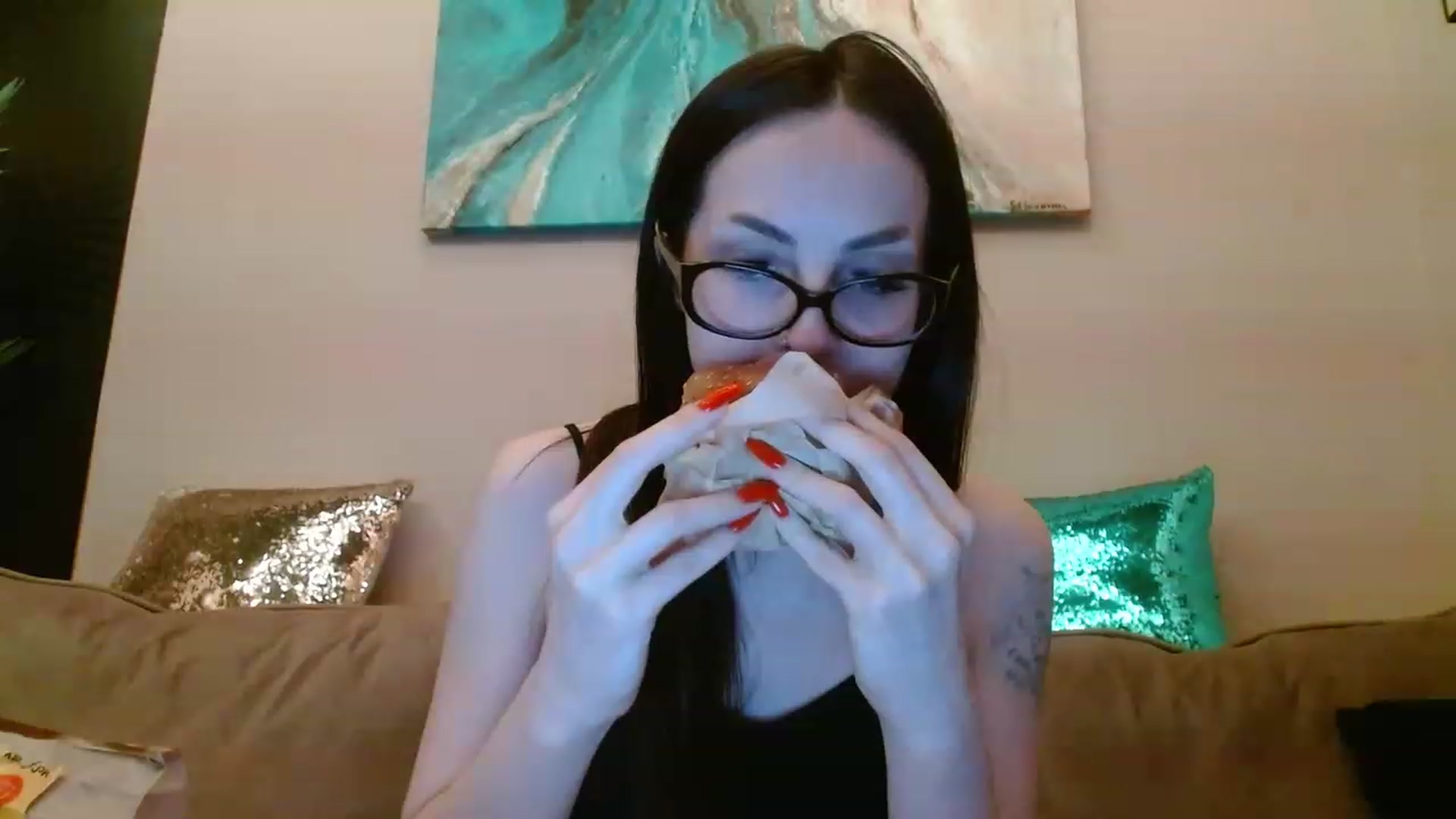 Gallery image thumbnail from UGLYGIRL_'s myfreecams stream on, 08/07/2023, 20:06 image 7 of 20