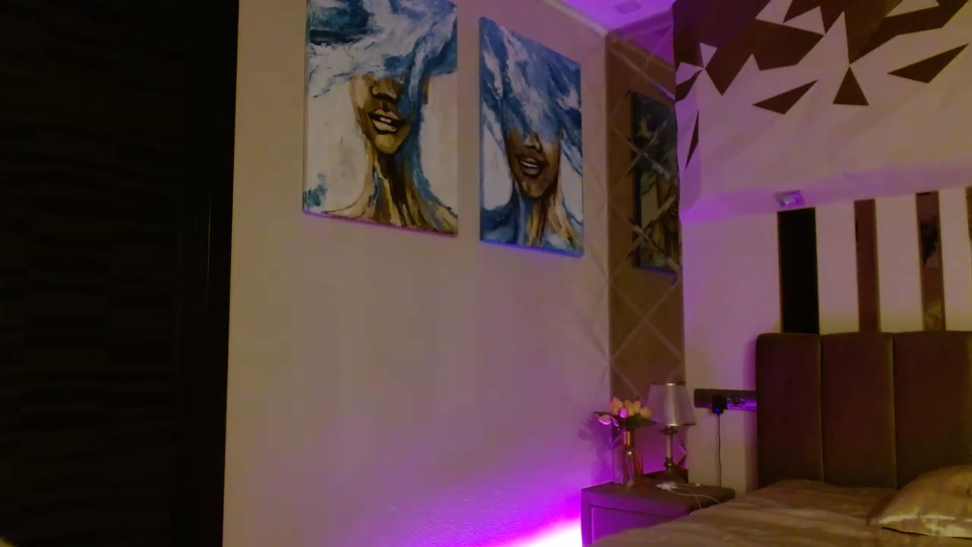Gallery image thumbnail from UGLYGIRL_'s myfreecams stream on, 08/08/2023, 22:54 image 16 of 20