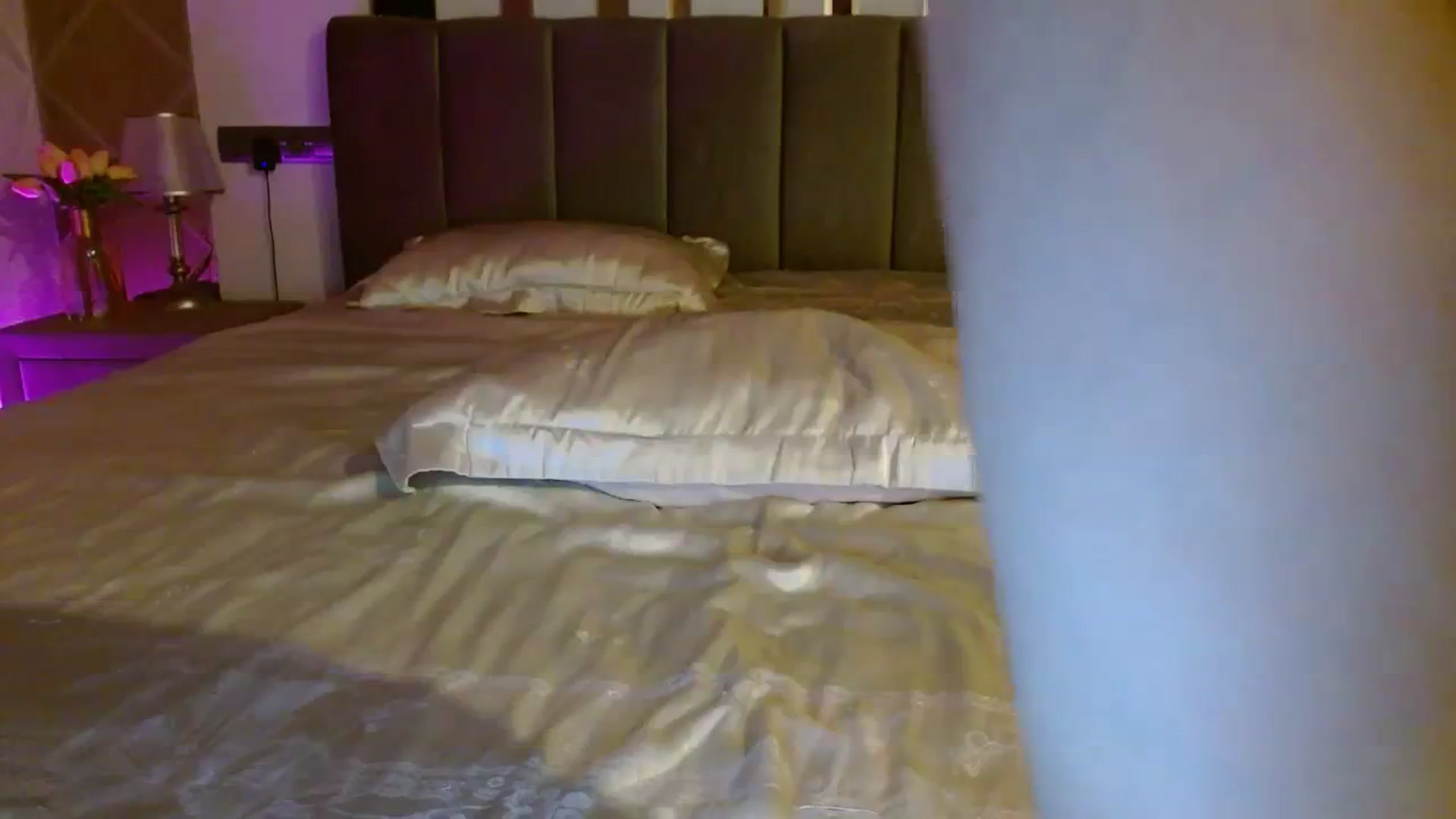 Gallery image thumbnail from UGLYGIRL_'s myfreecams stream on, 08/15/2023, 21:05 image 2 of 20