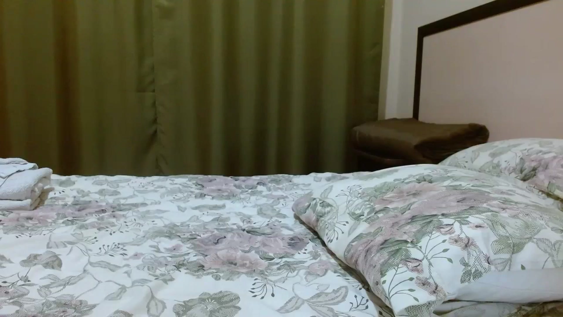 Gallery image thumbnail from UGLYGIRL_'s myfreecams stream on, 08/20/2023, 18:20 image 16 of 20