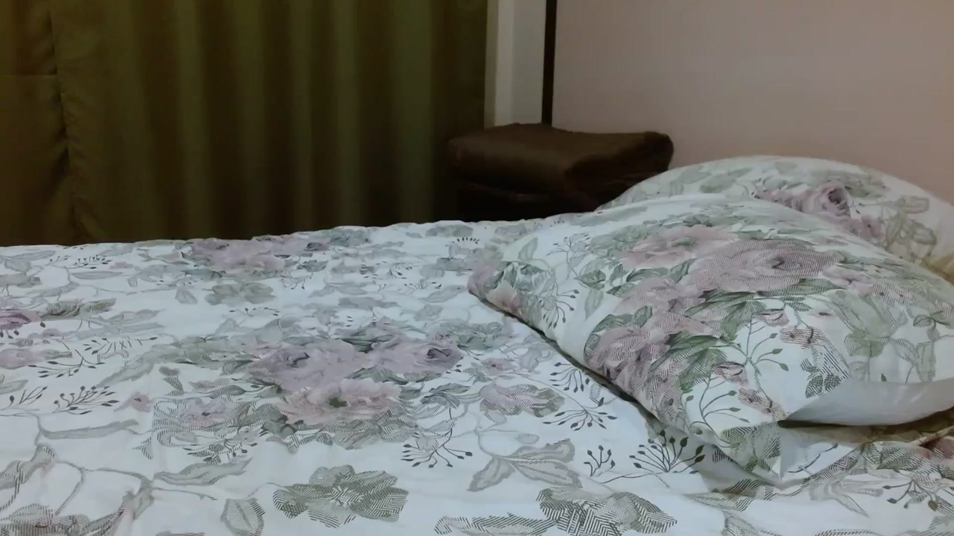 Gallery image thumbnail from UGLYGIRL_'s myfreecams stream on, 08/20/2023, 18:42 image 19 of 20