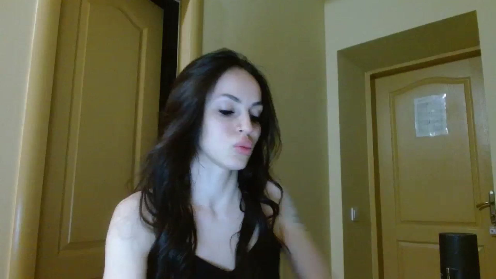 Gallery image thumbnail from UGLYGIRL_'s myfreecams stream on, 08/21/2023, 18:25 image 10 of 20