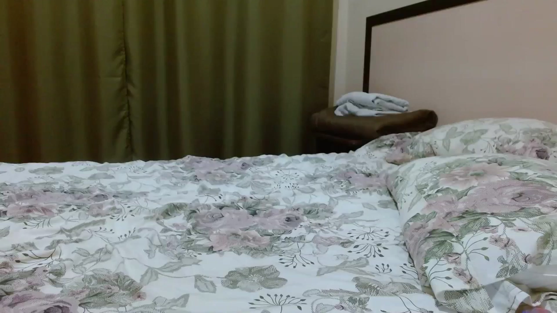 Gallery image thumbnail from UGLYGIRL_'s myfreecams stream on, 08/24/2023, 22:31 image 3 of 20