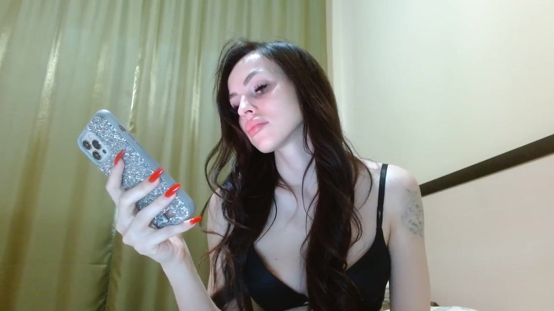 Gallery image thumbnail from UGLYGIRL_'s myfreecams stream on, 08/26/2023, 18:33 image 4 of 20