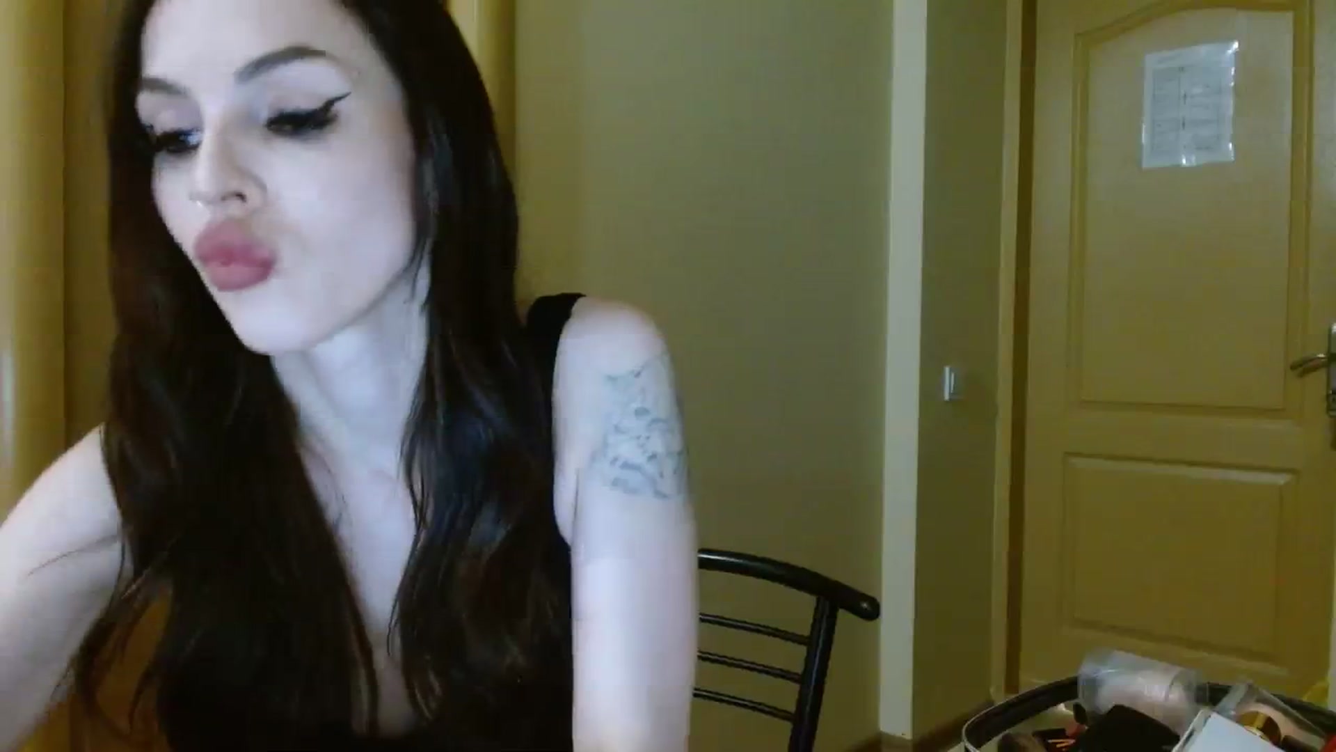 Gallery image thumbnail from UGLYGIRL_'s myfreecams stream on, 08/26/2023, 20:25 image 20 of 20