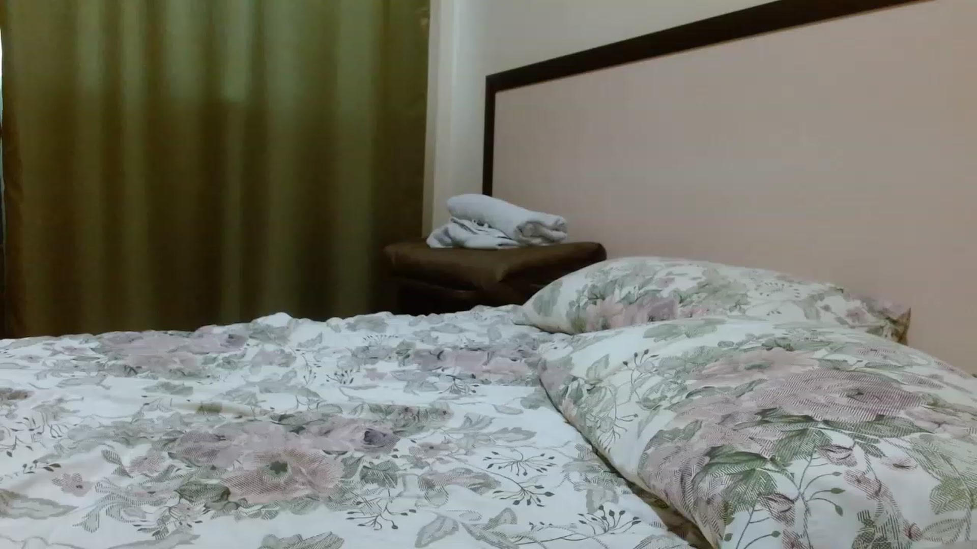 Gallery image thumbnail from UGLYGIRL_'s myfreecams stream on, 08/28/2023, 04:07 image 7 of 20