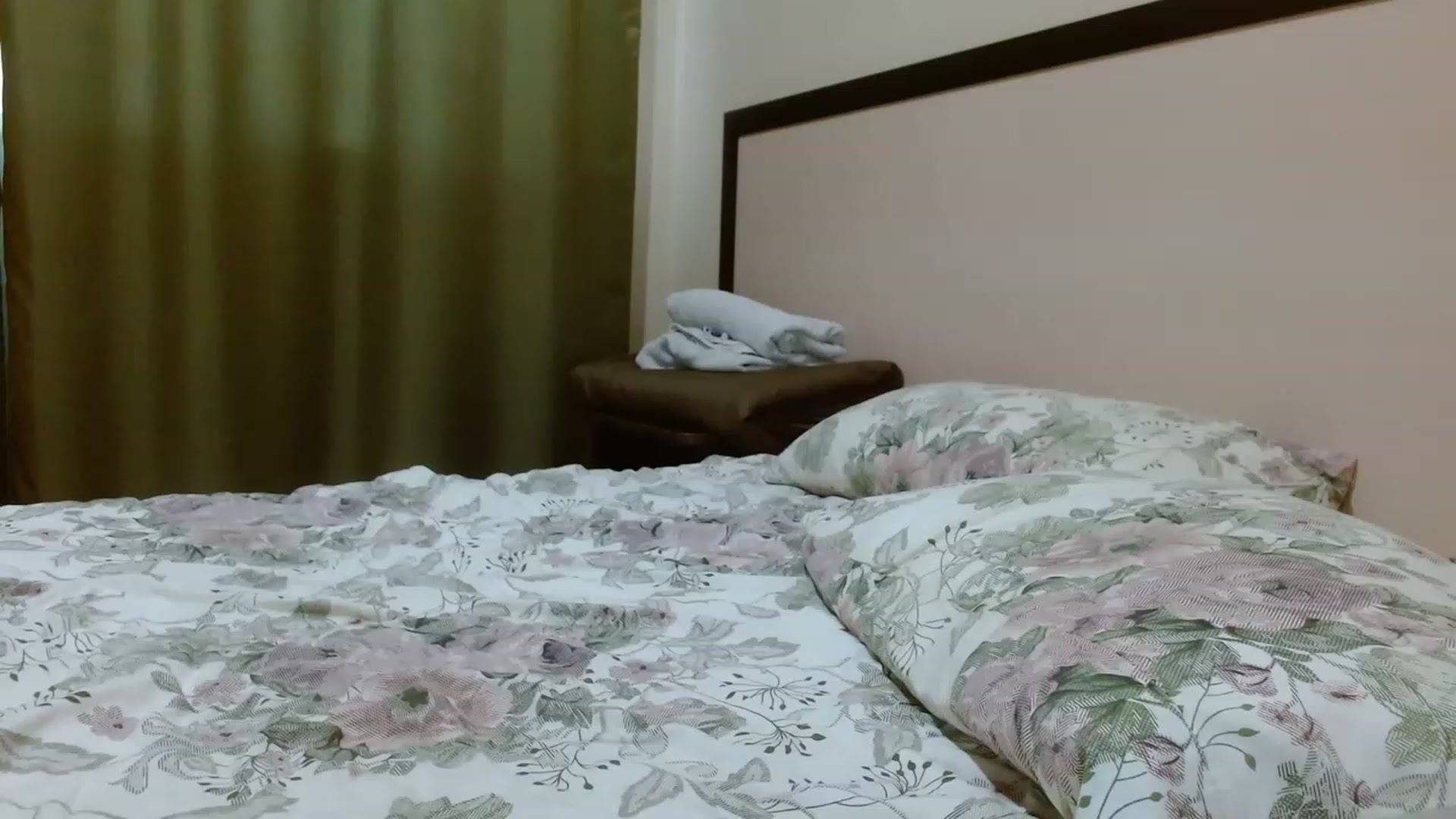 Gallery image thumbnail from UGLYGIRL_'s myfreecams stream on, 08/28/2023, 04:07 image 3 of 20