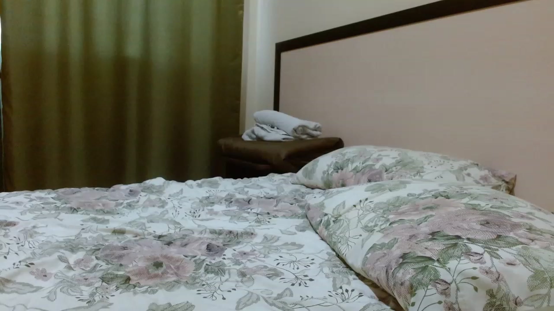 Gallery image thumbnail from UGLYGIRL_'s myfreecams stream on, 08/28/2023, 04:07 image 16 of 20