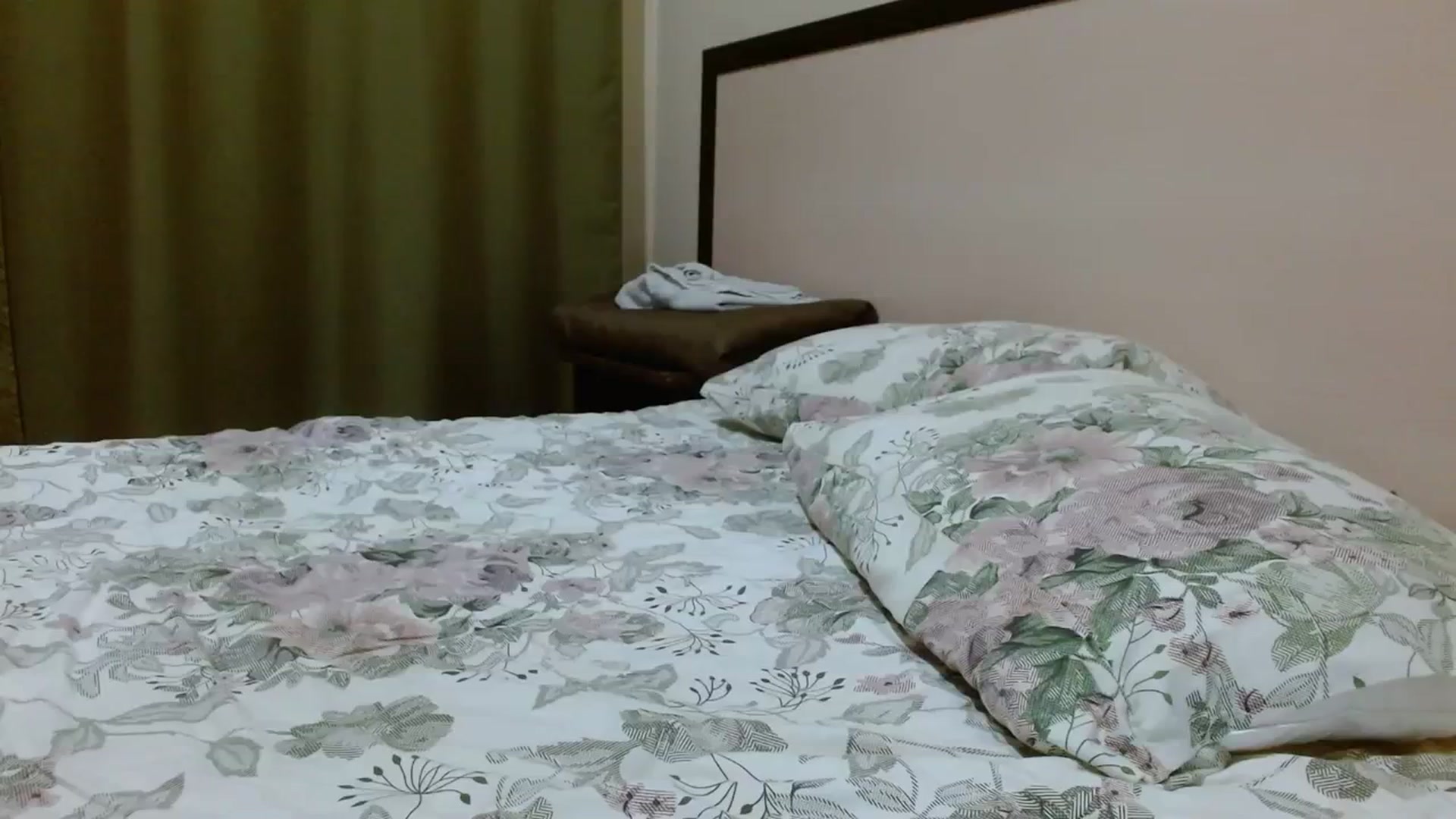 Gallery image thumbnail from UGLYGIRL_'s myfreecams stream on, 08/30/2023, 04:06 image 1 of 20