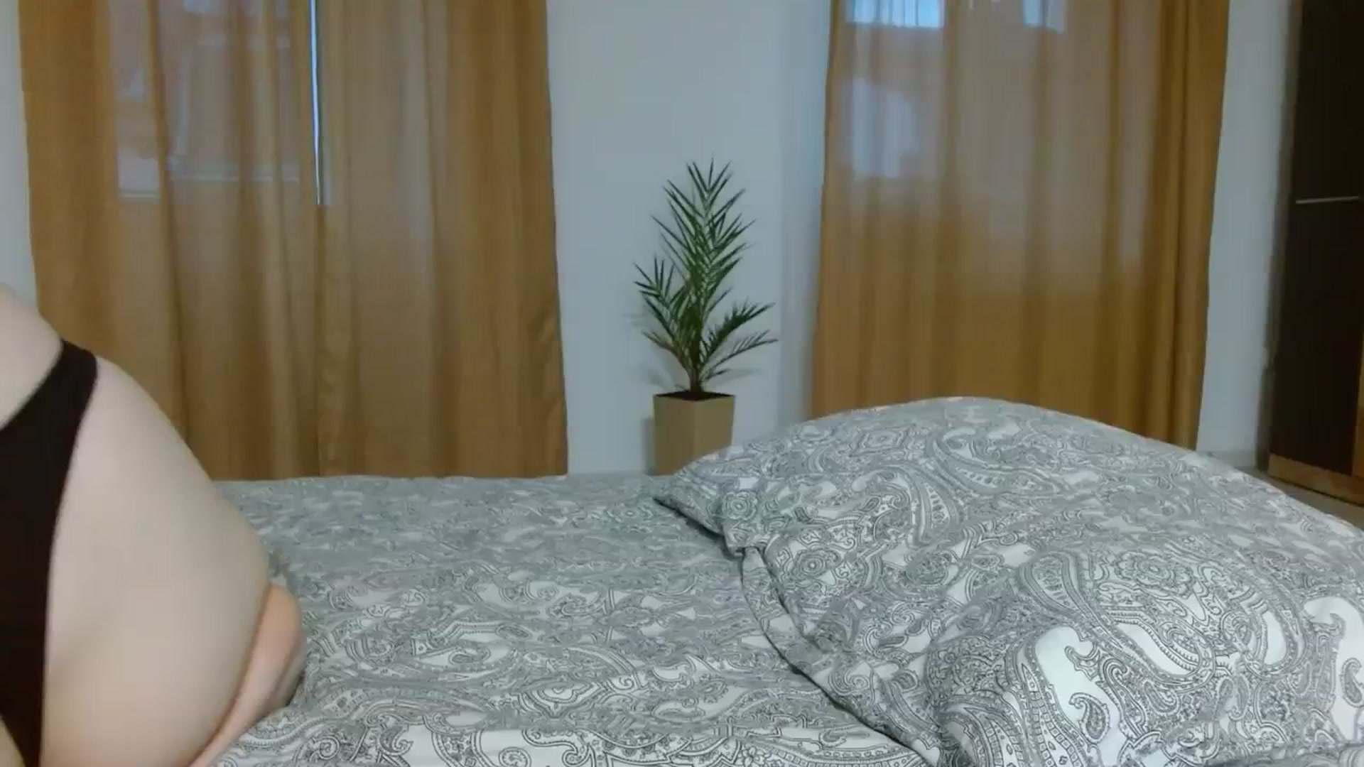 Gallery image thumbnail from UGLYGIRL_'s myfreecams stream on, 09/13/2023, 17:09 image 10 of 20