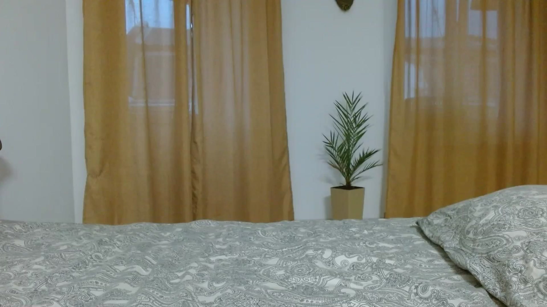 Gallery image thumbnail from UGLYGIRL_'s myfreecams stream on, 09/14/2023, 16:24 image 7 of 20