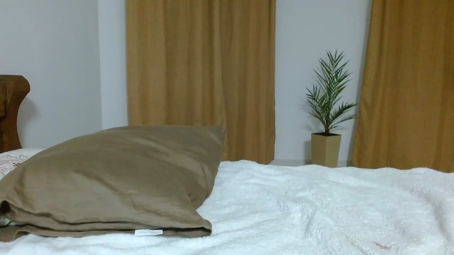 Gallery image thumbnail from UGLYGIRL_'s myfreecams stream on, 09/18/2023, 24:44 image 15 of 20