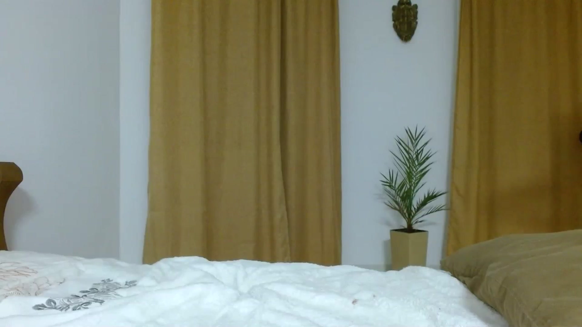 Gallery image thumbnail from UGLYGIRL_'s myfreecams stream on, 09/19/2023, 01:15 image 6 of 20
