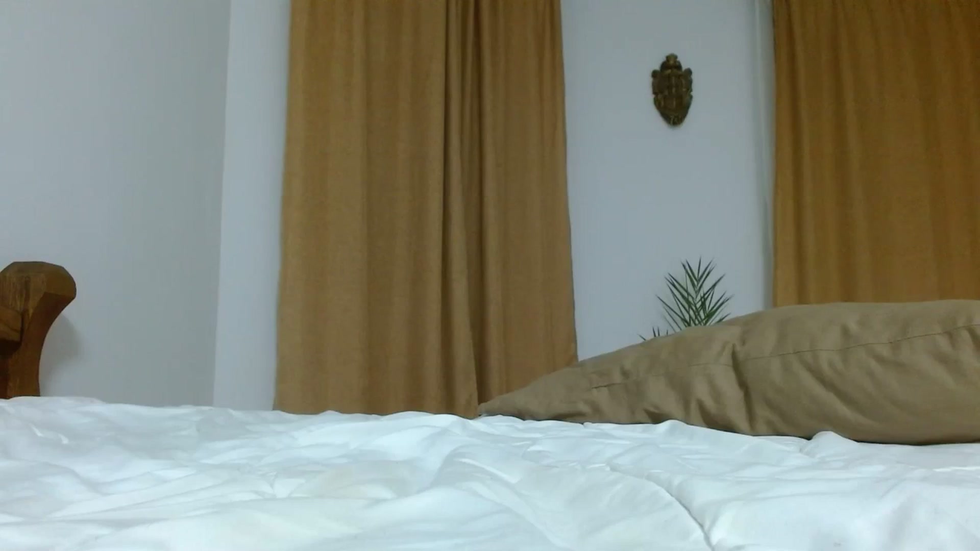 Gallery image thumbnail from UGLYGIRL_'s myfreecams stream on, 09/27/2023, 01:29 image 17 of 20