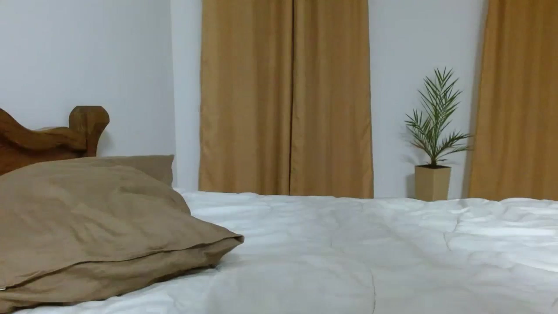Gallery image thumbnail from UGLYGIRL_'s myfreecams stream on, 09/28/2023, 17:32 image 13 of 20
