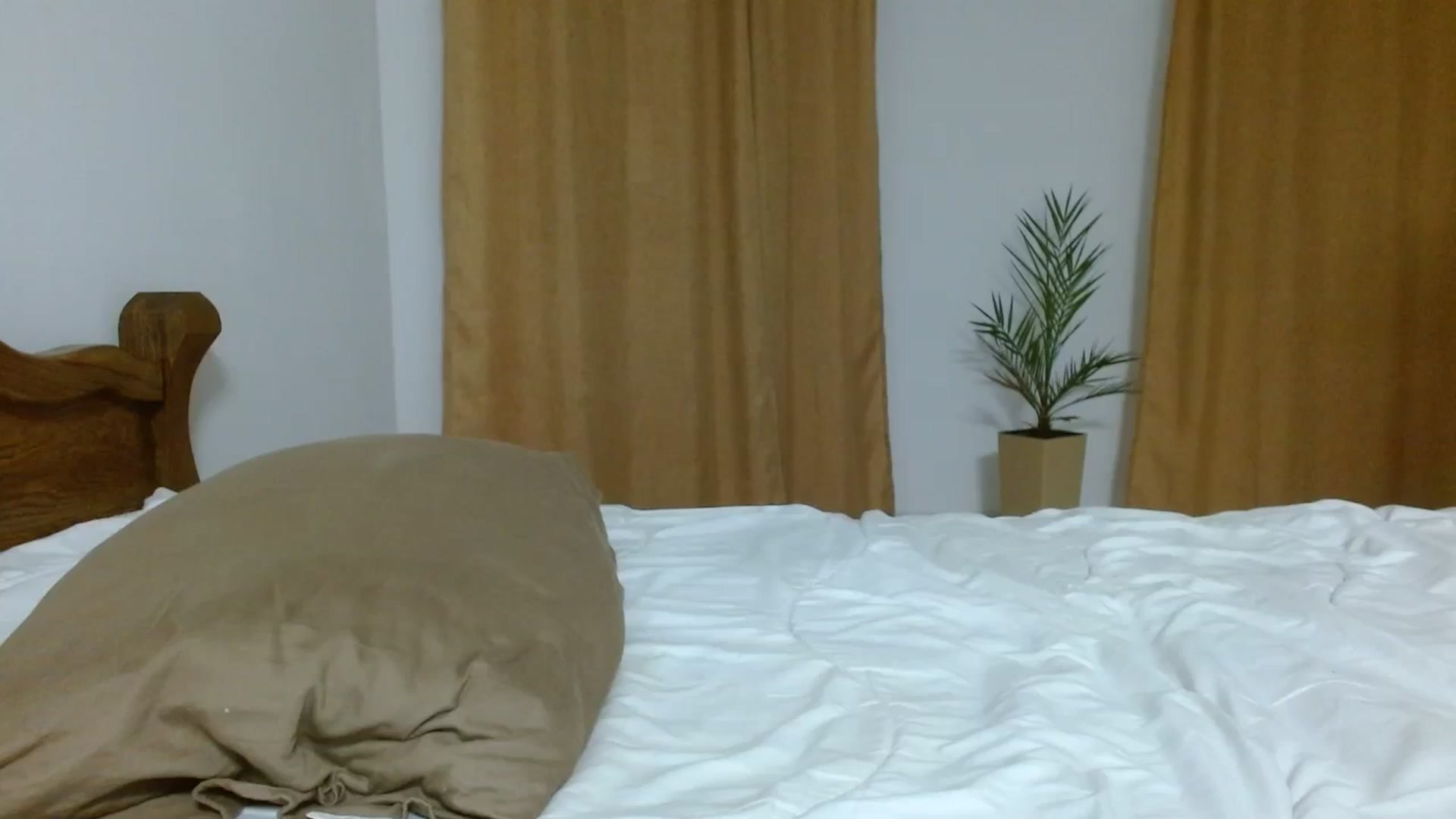 Gallery image thumbnail from UGLYGIRL_'s myfreecams stream on, 09/29/2023, 17:32 image 15 of 20