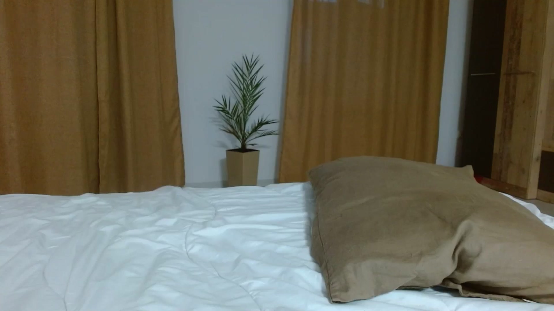 Gallery image thumbnail from UGLYGIRL_'s myfreecams stream on, 09/30/2023, 16:40 image 16 of 20