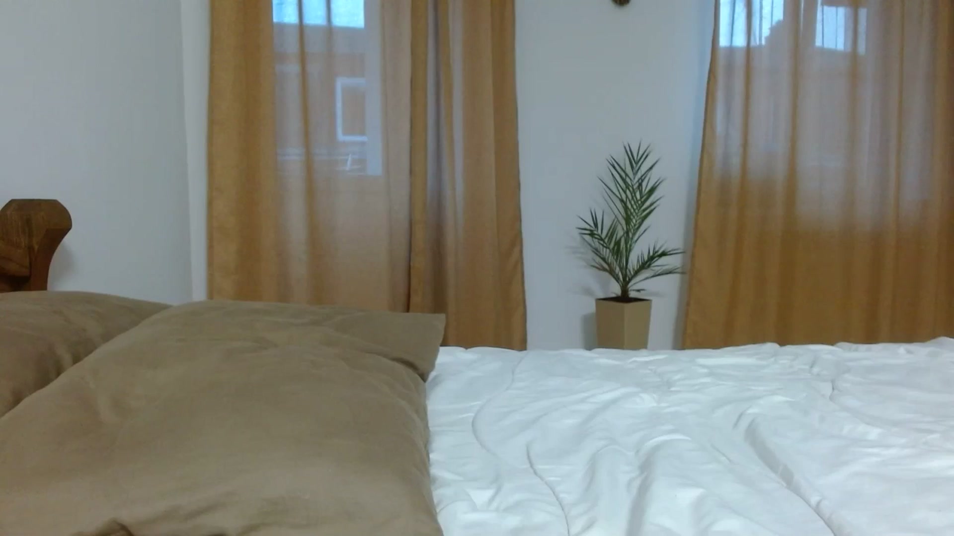 Gallery image thumbnail from UGLYGIRL_'s myfreecams stream on, 09/30/2023, 16:40 image 9 of 20