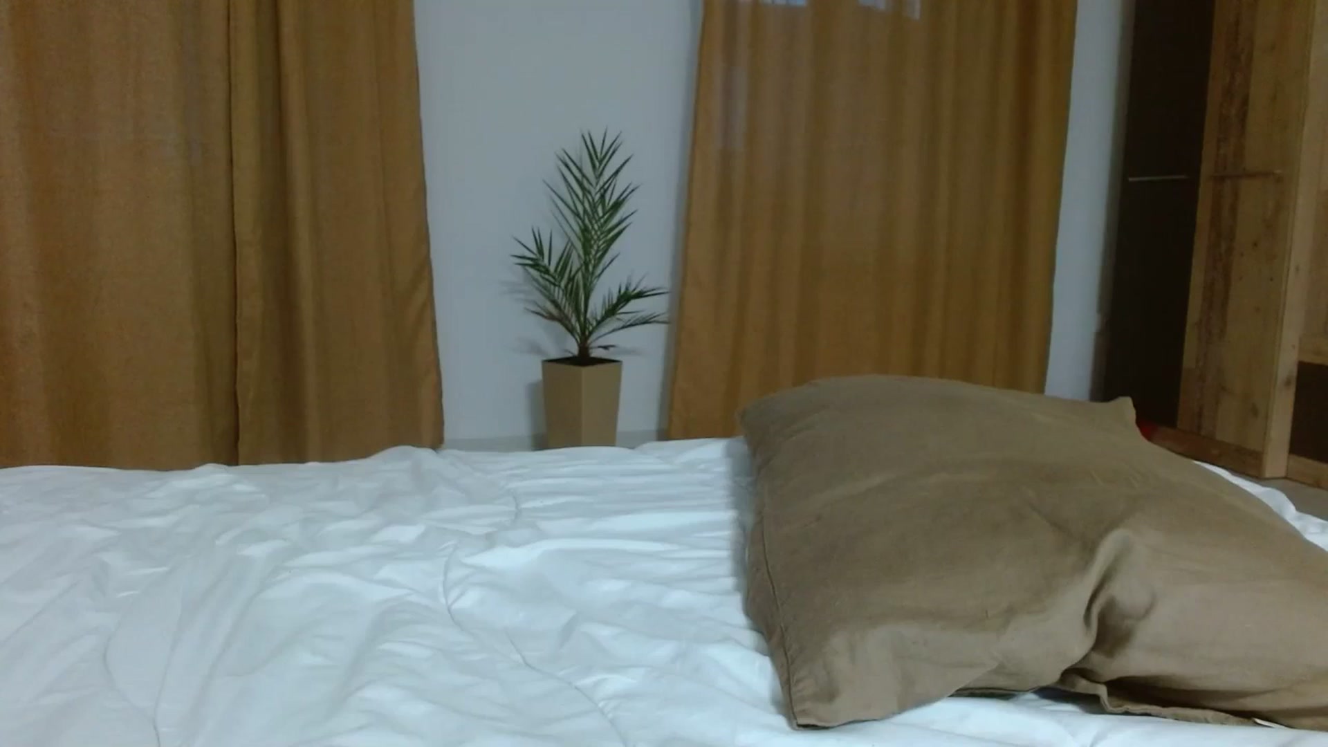 Gallery image thumbnail from UGLYGIRL_'s myfreecams stream on, 09/30/2023, 16:40 image 15 of 20