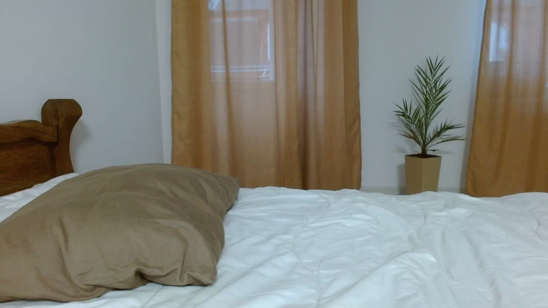 Gallery image thumbnail from UGLYGIRL_'s myfreecams stream on, 10/01/2023, 05:20 image 13 of 20
