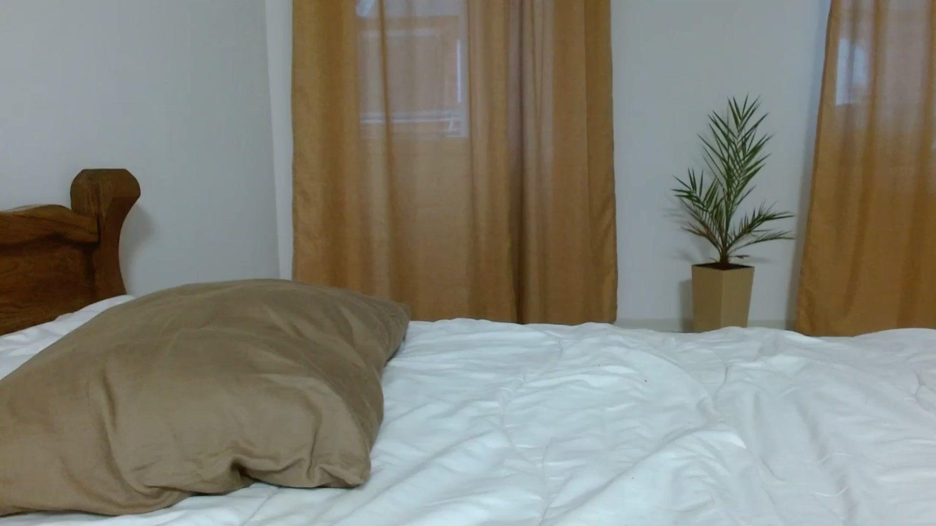 Gallery image thumbnail from UGLYGIRL_'s myfreecams stream on, 10/01/2023, 05:20 image 12 of 20