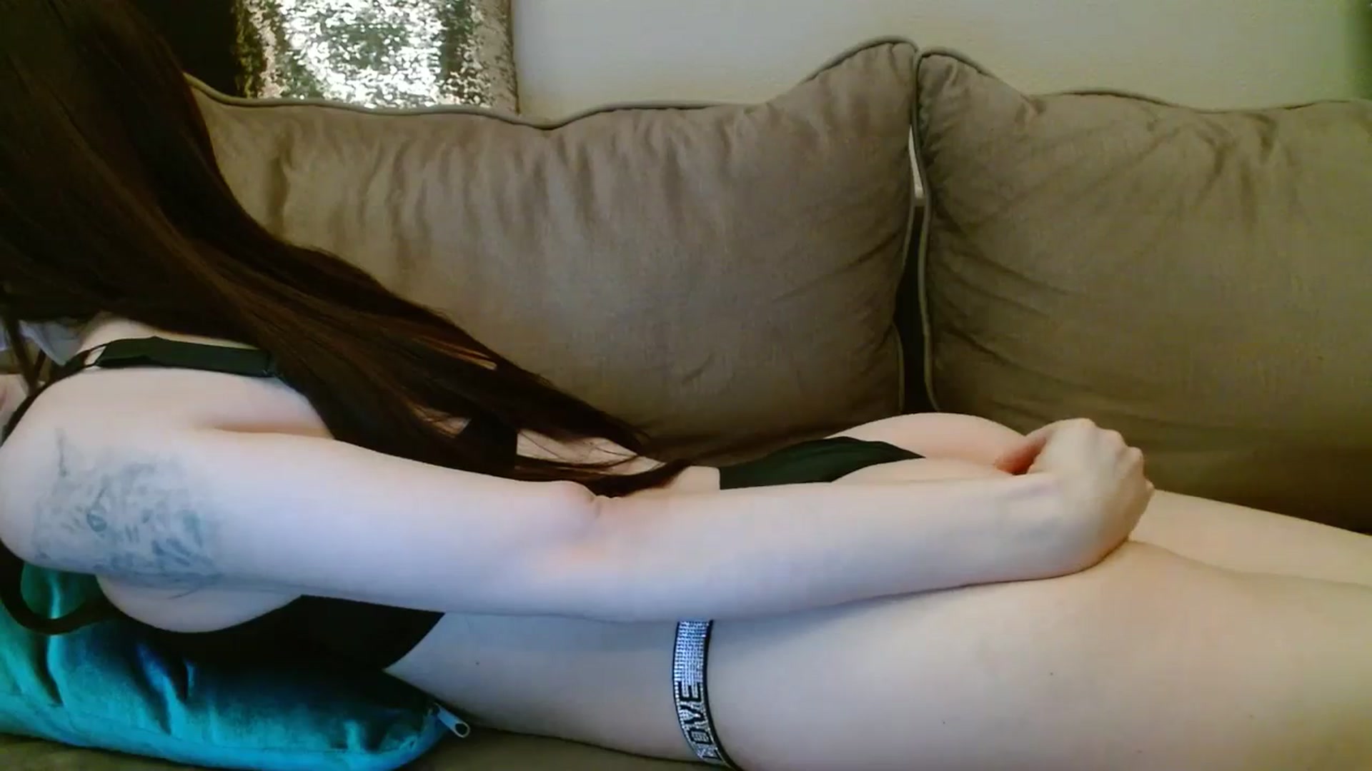 Gallery image thumbnail from UGLYGIRL_'s myfreecams stream on, 10/11/2023, 19:26 image 10 of 20