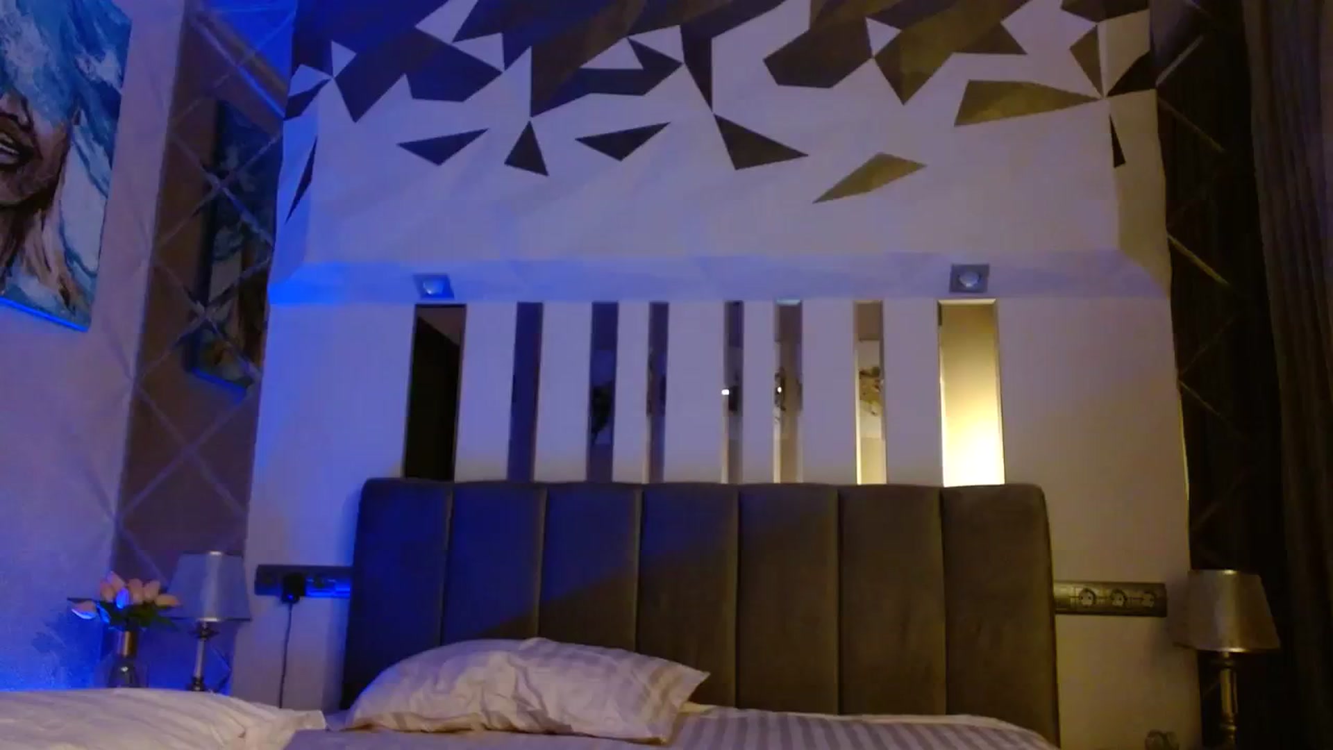 Gallery image thumbnail from UGLYGIRL_'s myfreecams stream on, 10/13/2023, 19:36 image 19 of 20