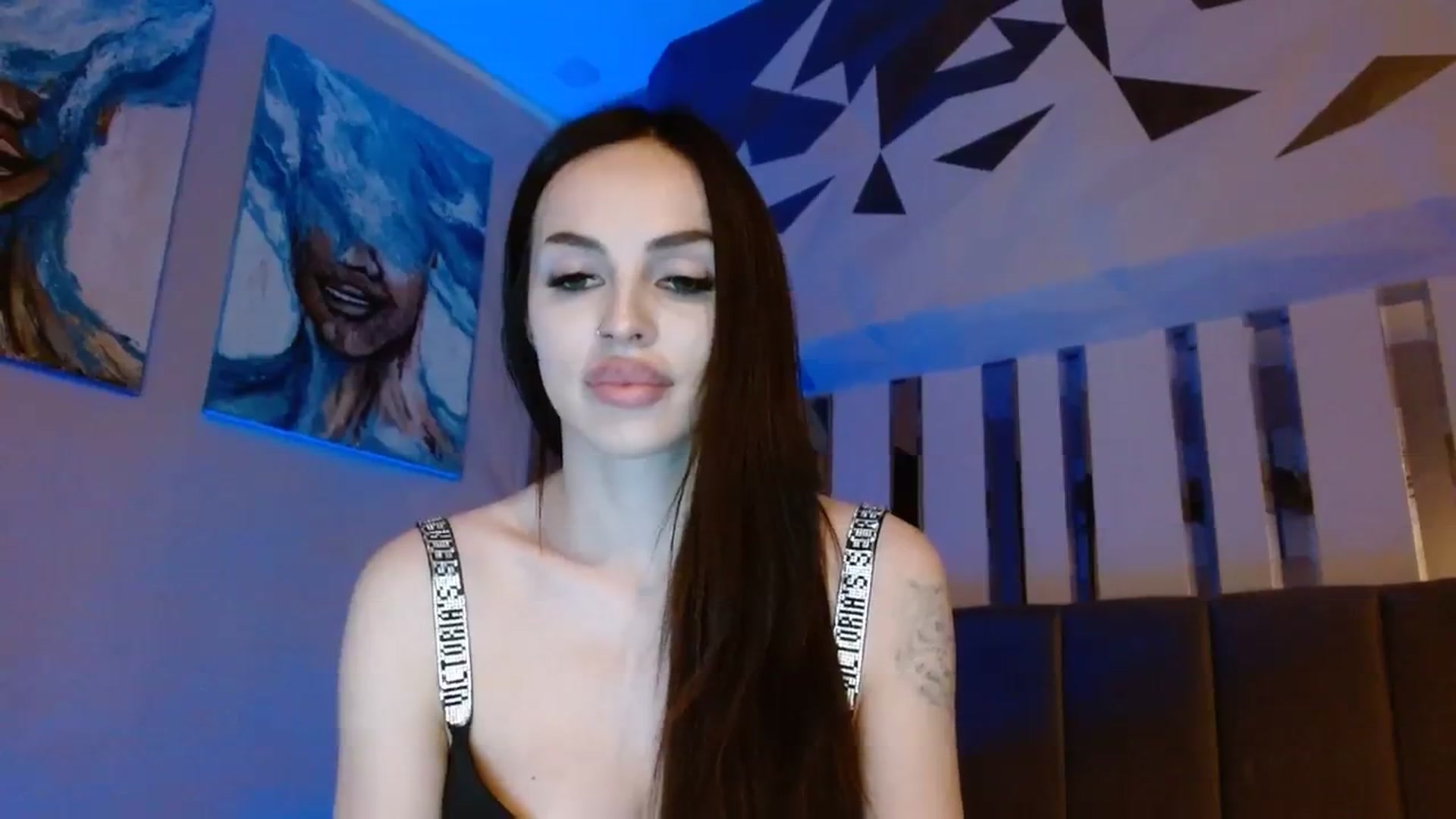 Gallery image thumbnail from UGLYGIRL_'s myfreecams stream on, 10/18/2023, 21:16 image 8 of 20