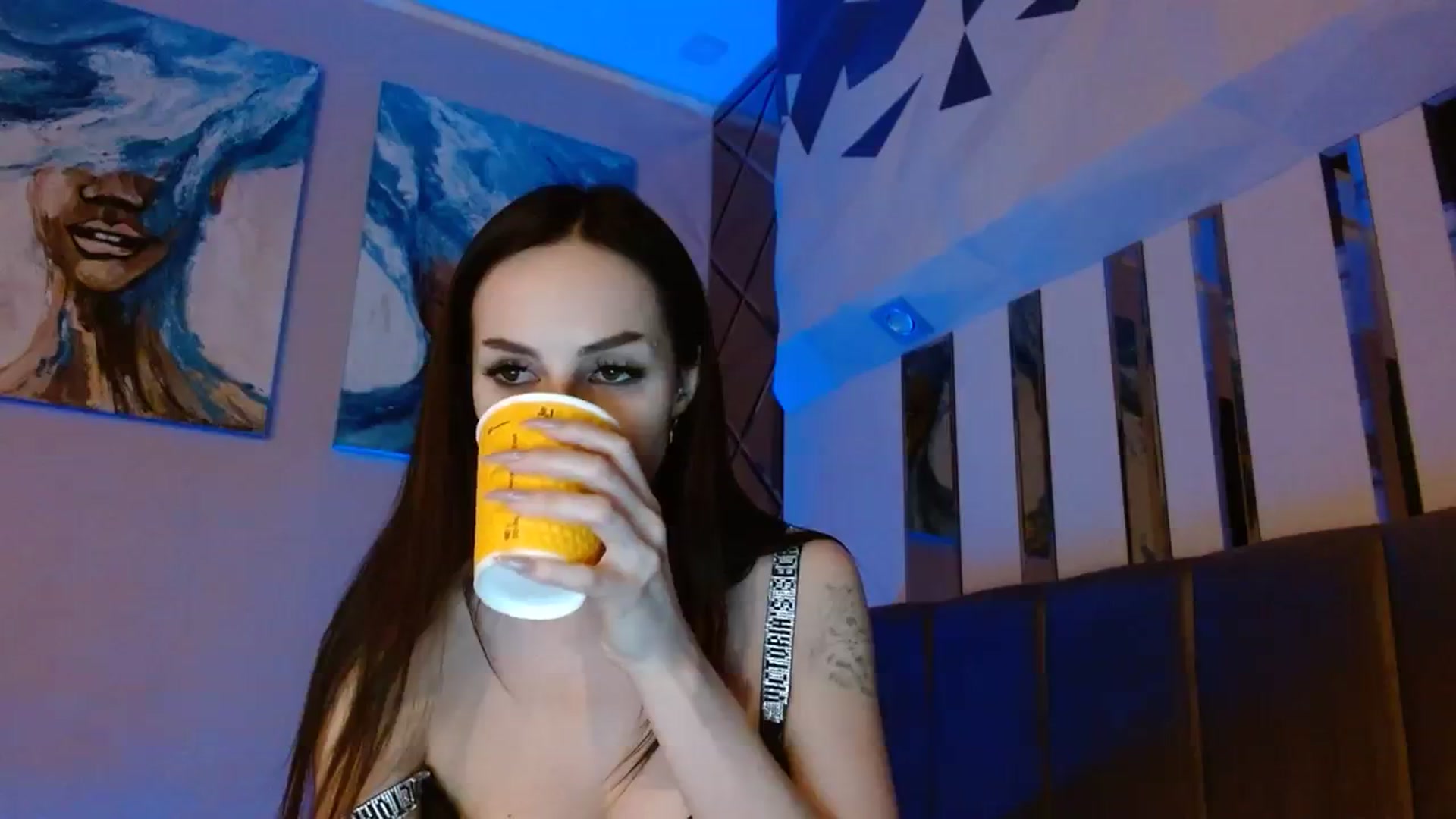 Gallery image thumbnail from UGLYGIRL_'s myfreecams stream on, 10/19/2023, 24:13 image 8 of 20